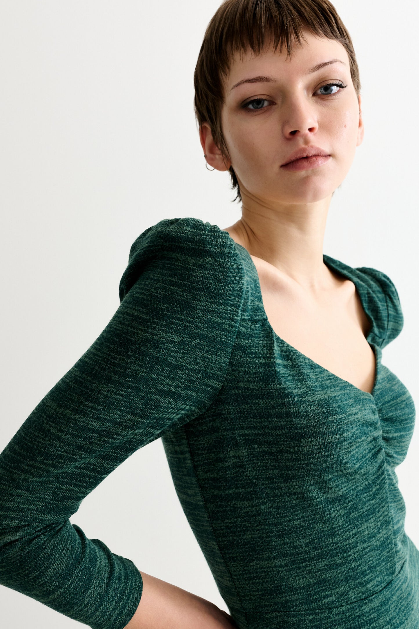 Ambrose Sustainable Marl Sweetheart Neck Midi Dress – Green