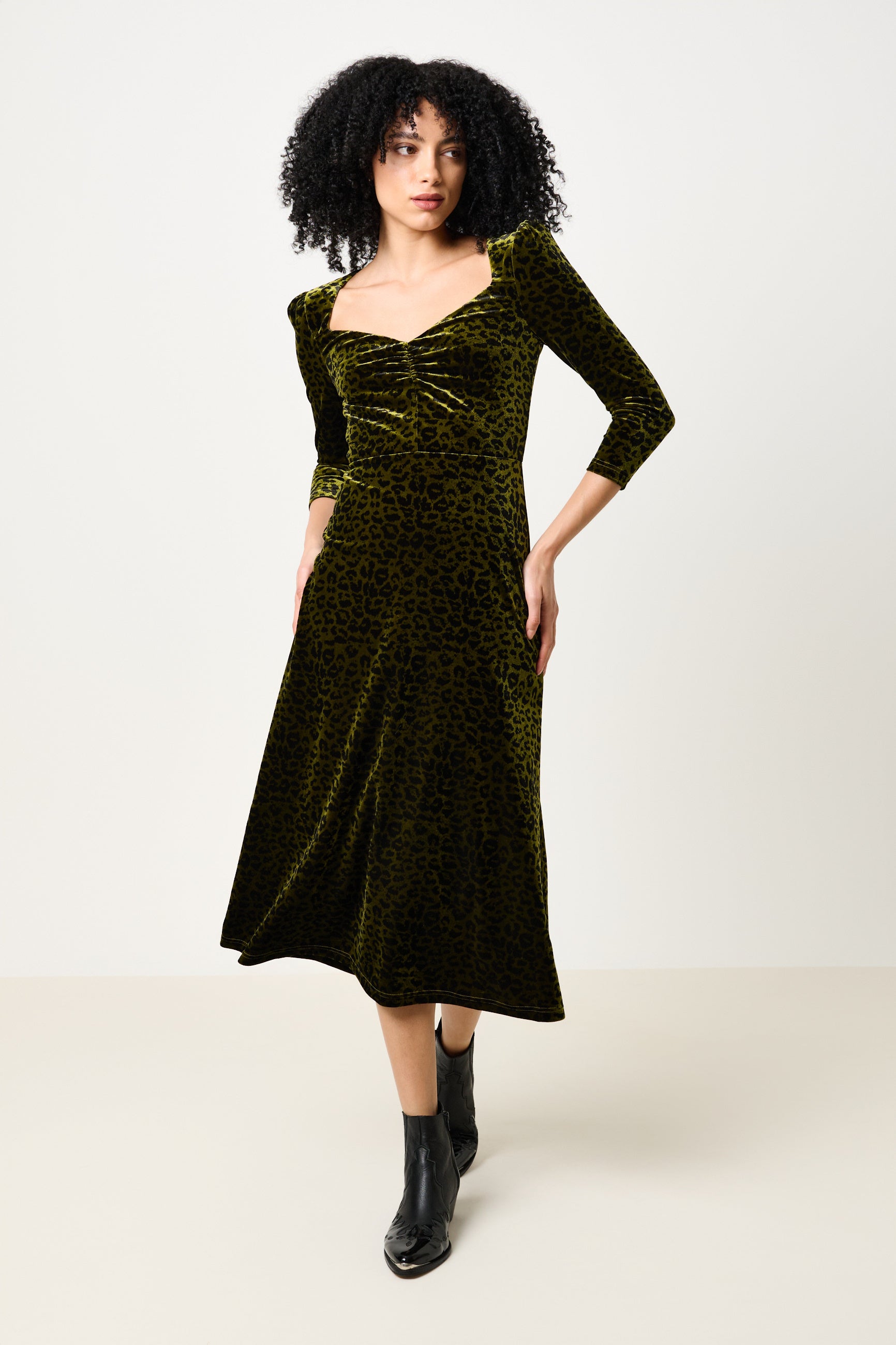 Ambrose Velvet Roar Midi Dress - Kiwi
