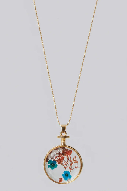 Bani Round Glass Frame Flower Pendent in Red