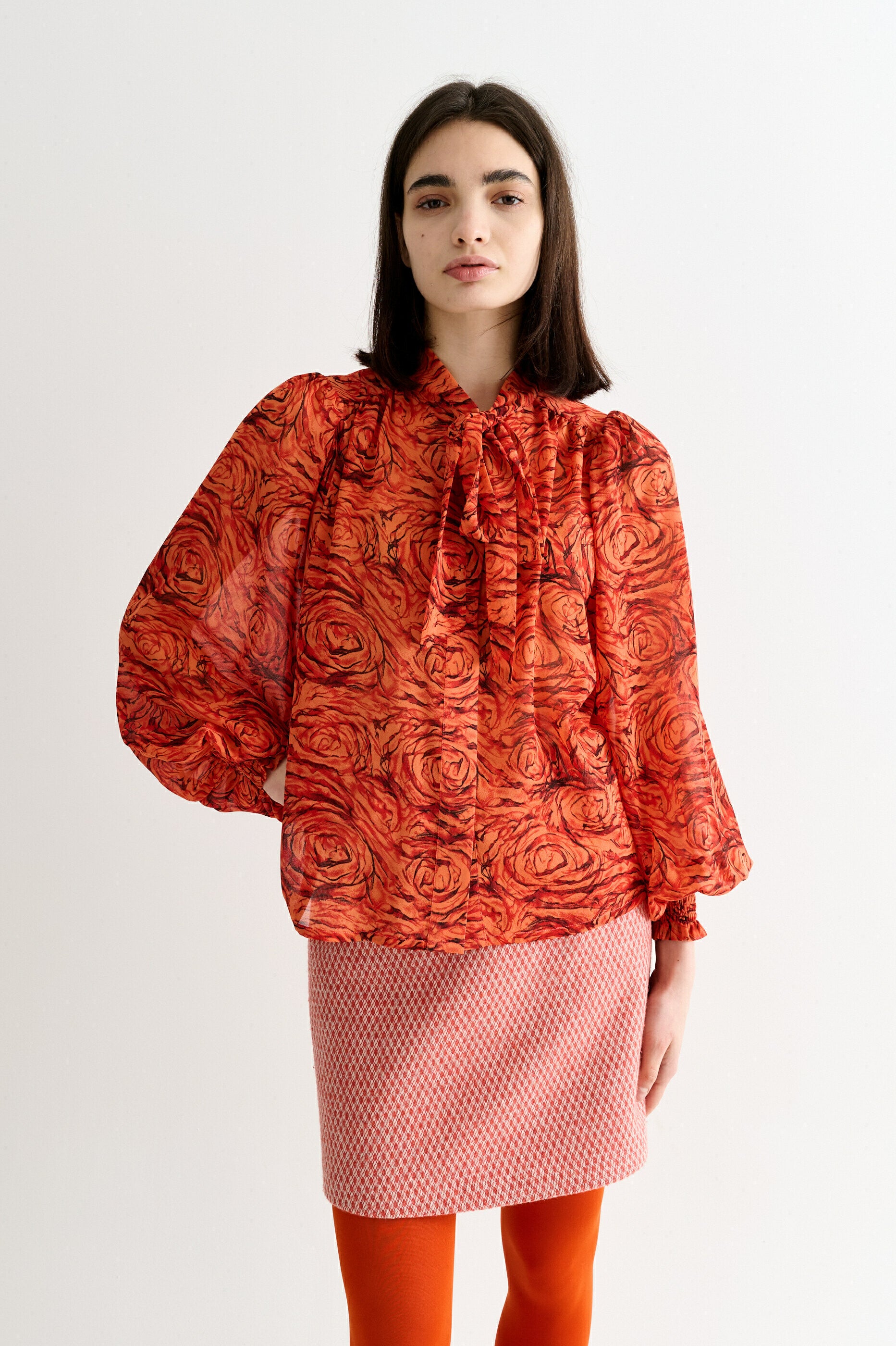 Boo Rosechild Tie Neck Blouse – Apricot