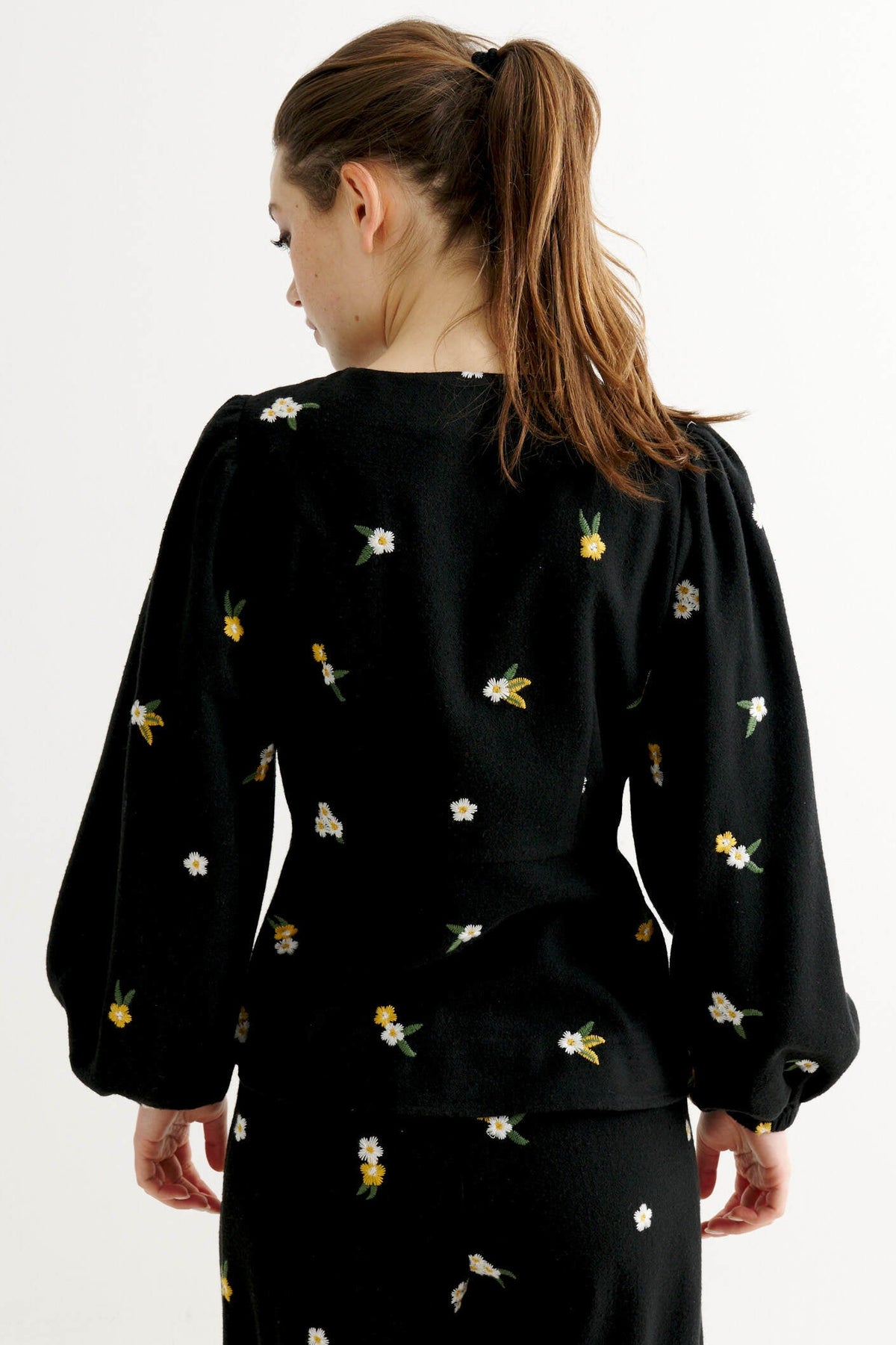 Clementine Daisy Tweed Long Sleeve Blouse – Black