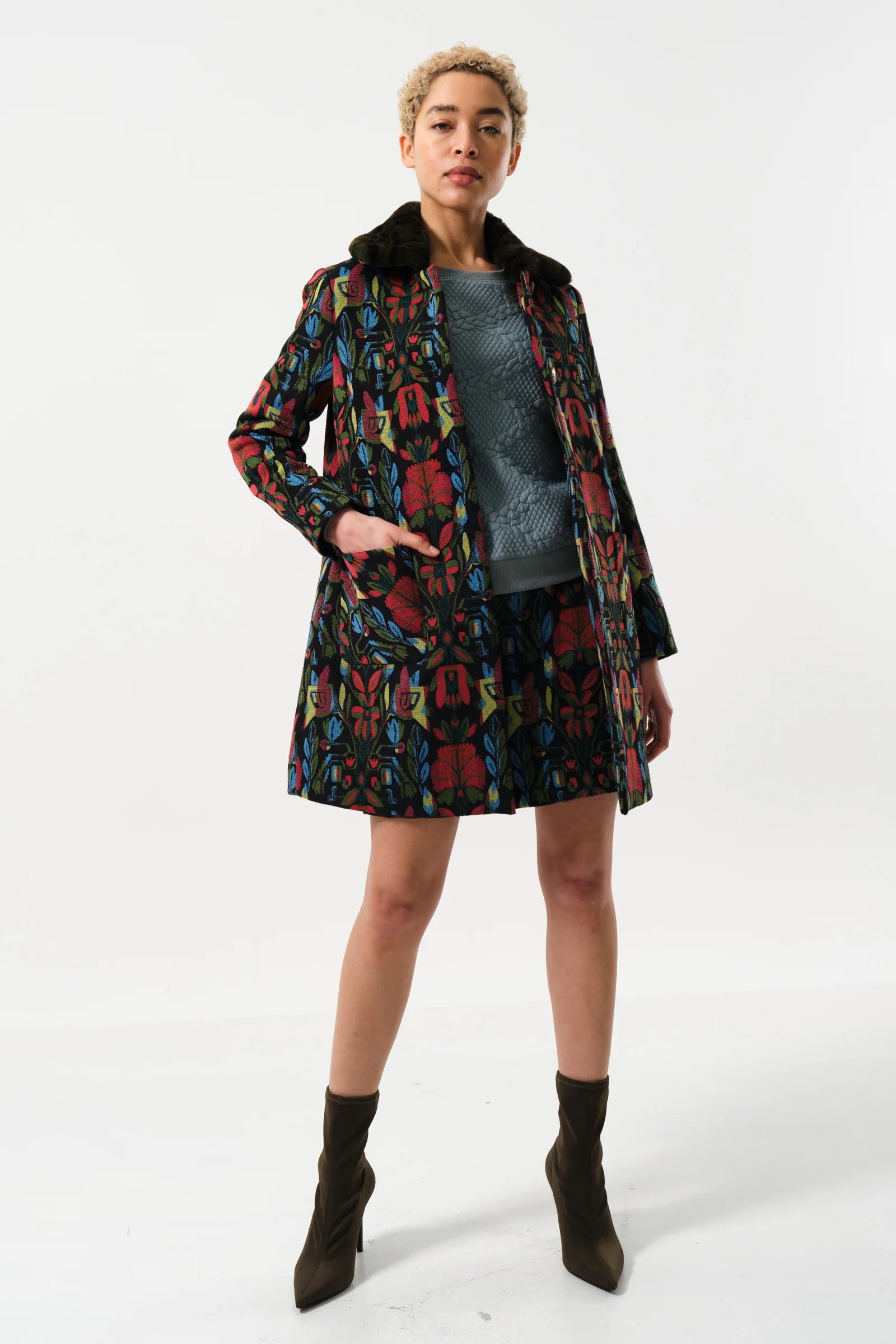 Dryden Folk Jacquard Faux Fur Collared Coat - Detail 3
