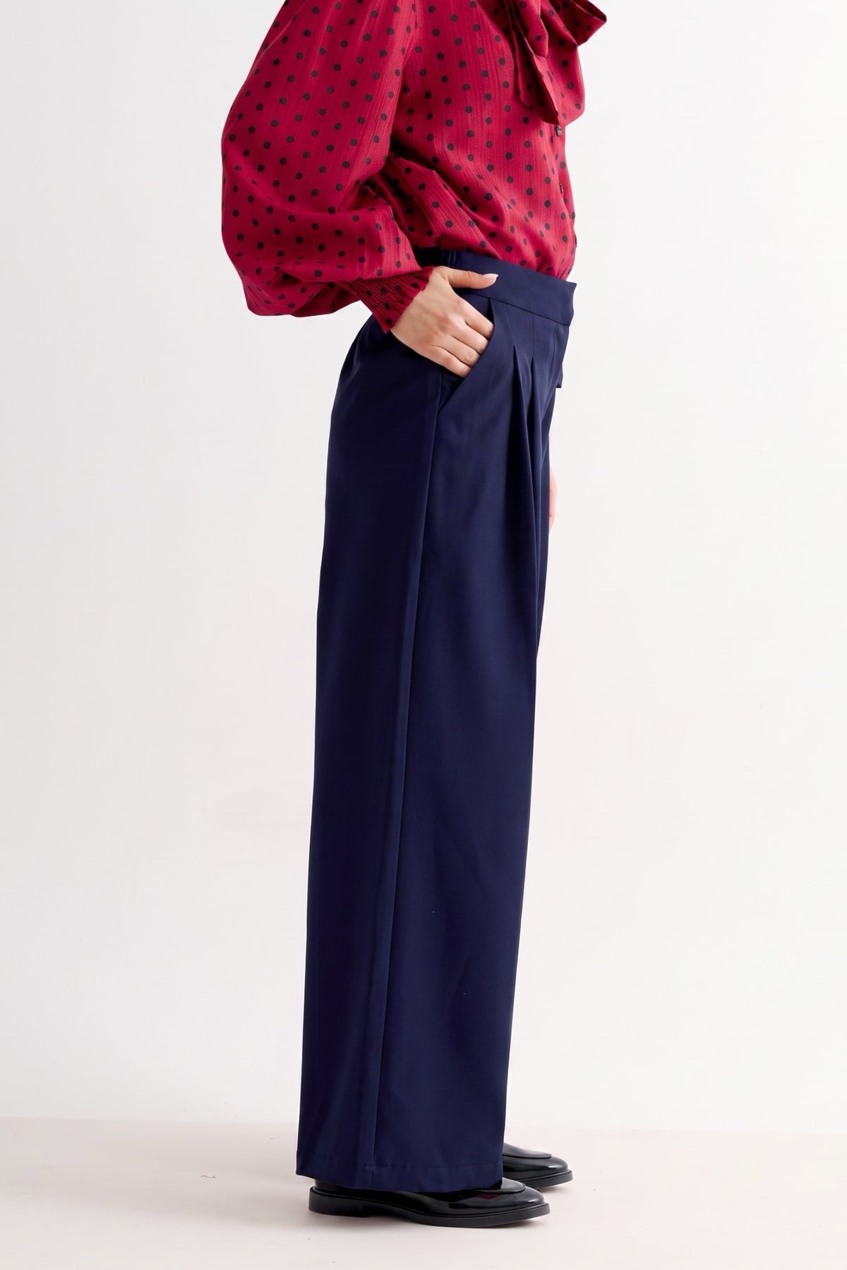 Tyler Fine Twill Pleat Front Wide Leg Trouser - Navy