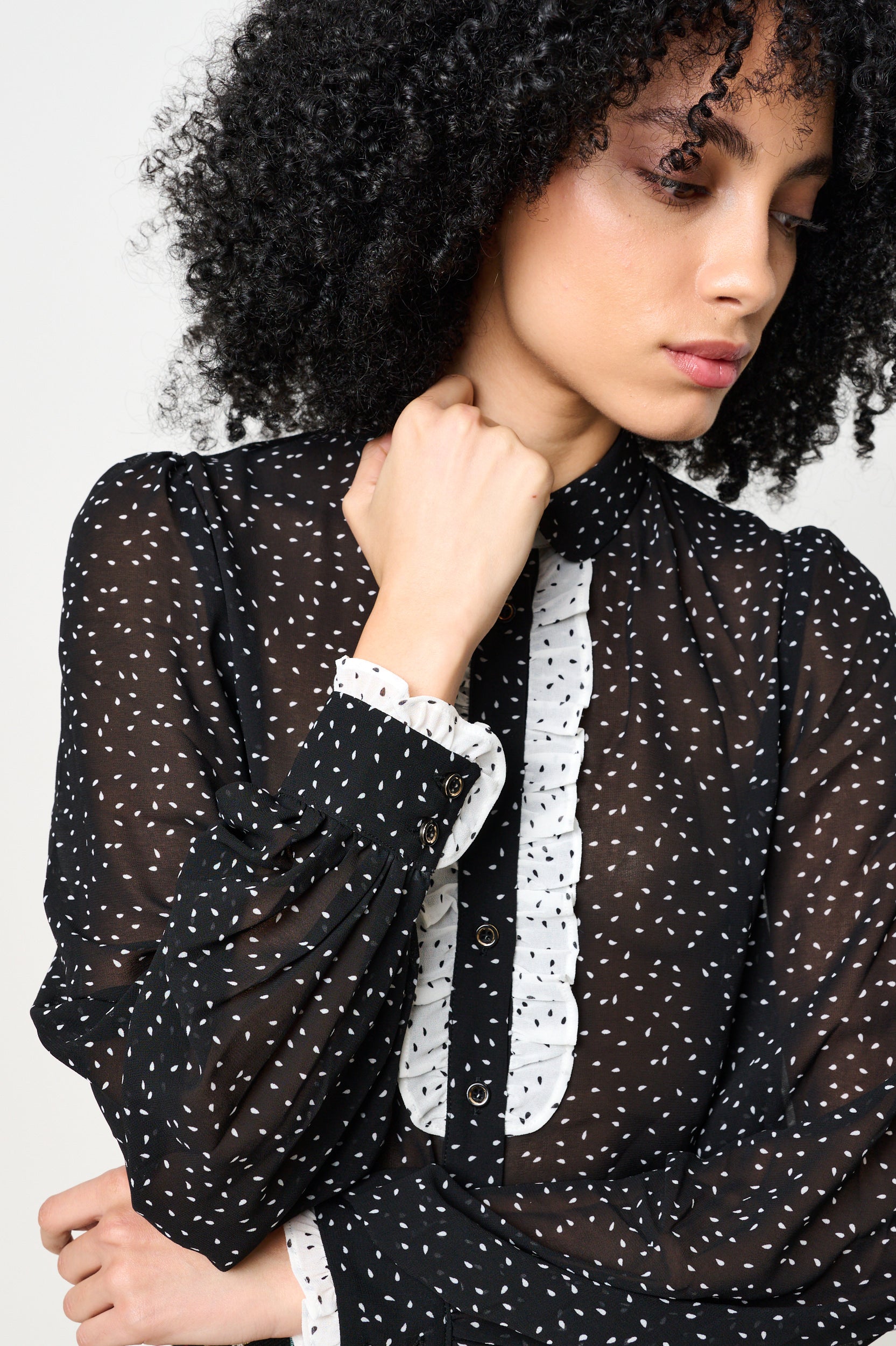 Gisla Raindrop Contrast Frill Long Sleeve Blouse - Black - Detail 3