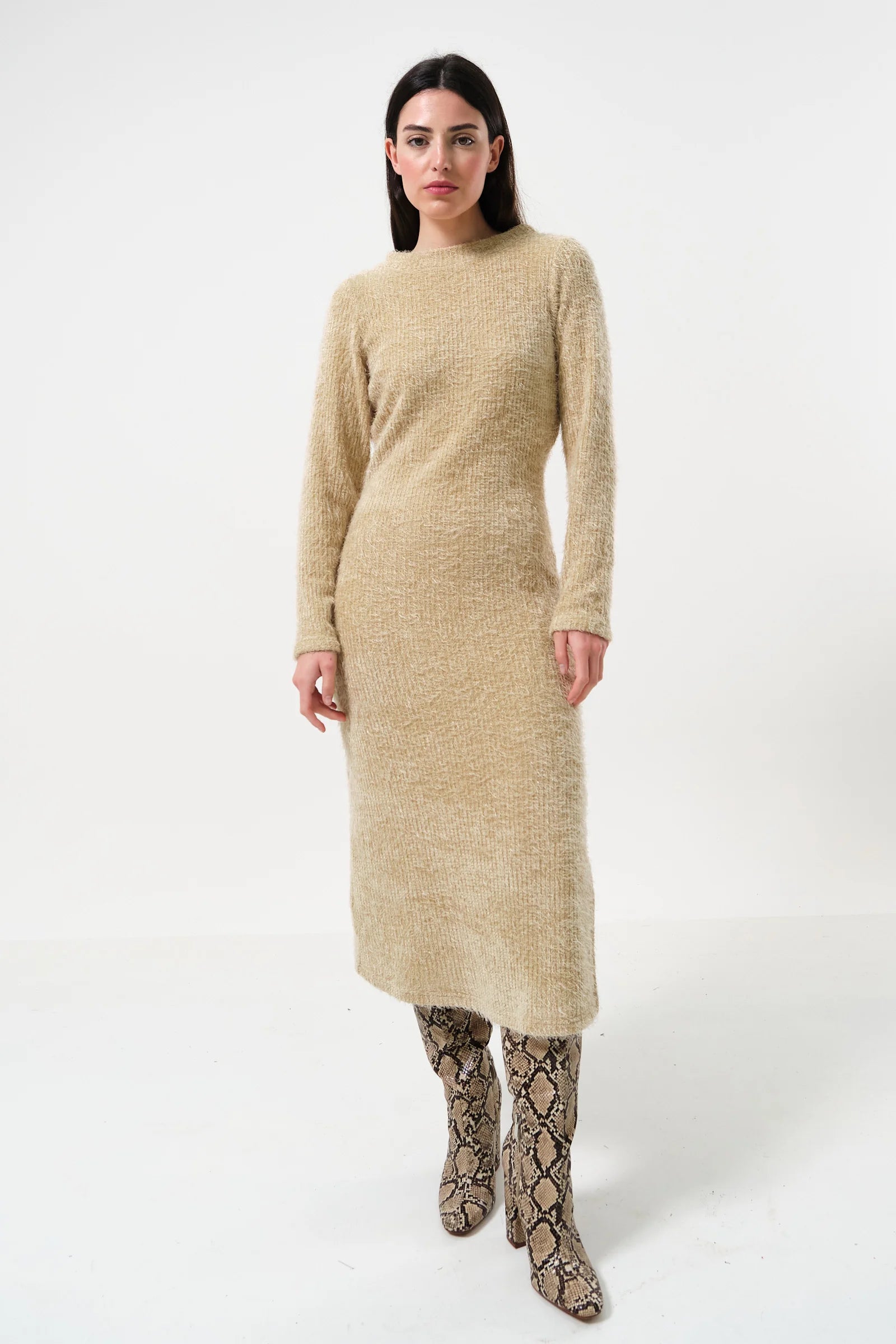 Guila Eyelash Rib Long Sleeve Midi Dress - Beige - Detail 2