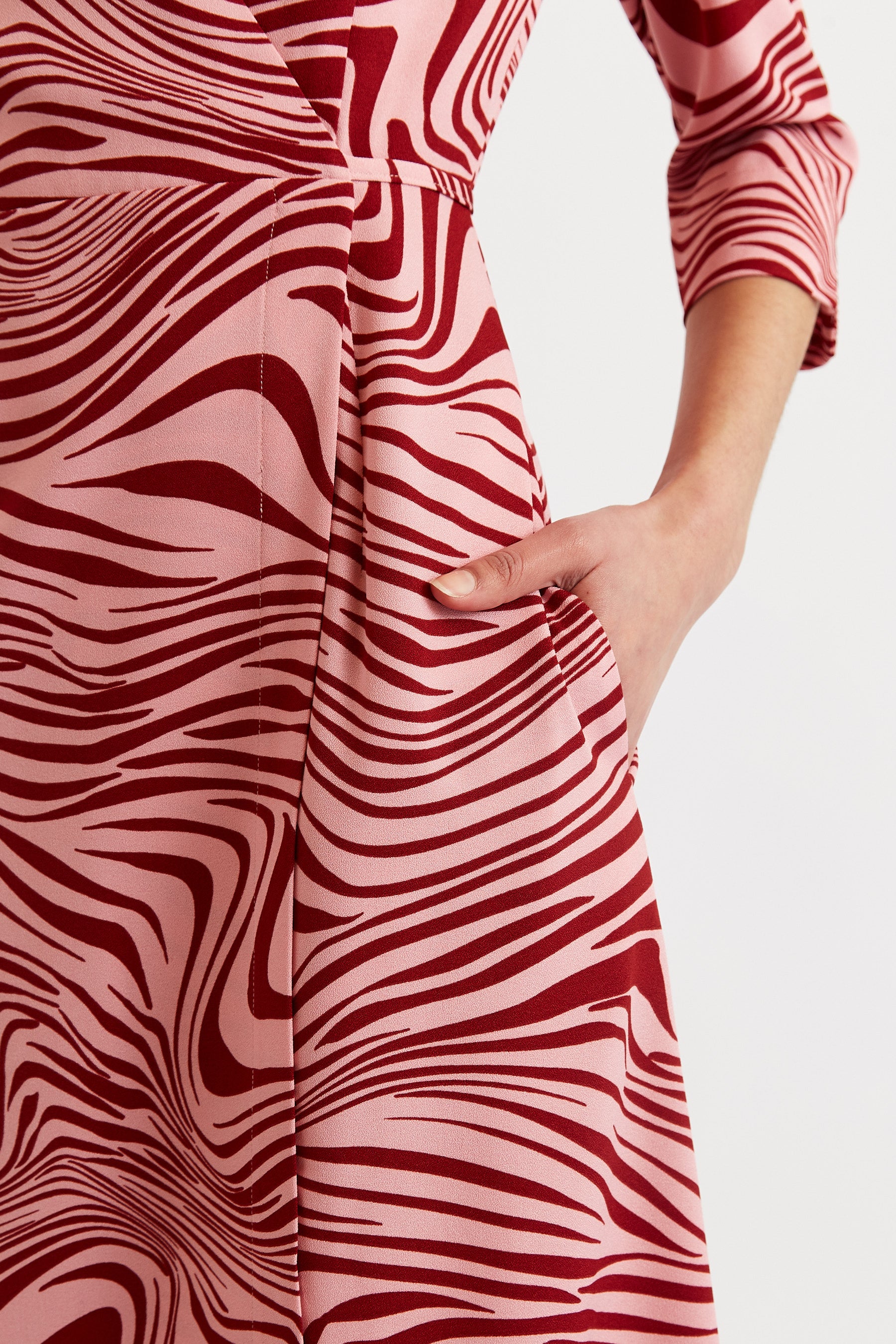 Haden Zebra Pop Print Midi Wrap Dress - Pink - Detail 3