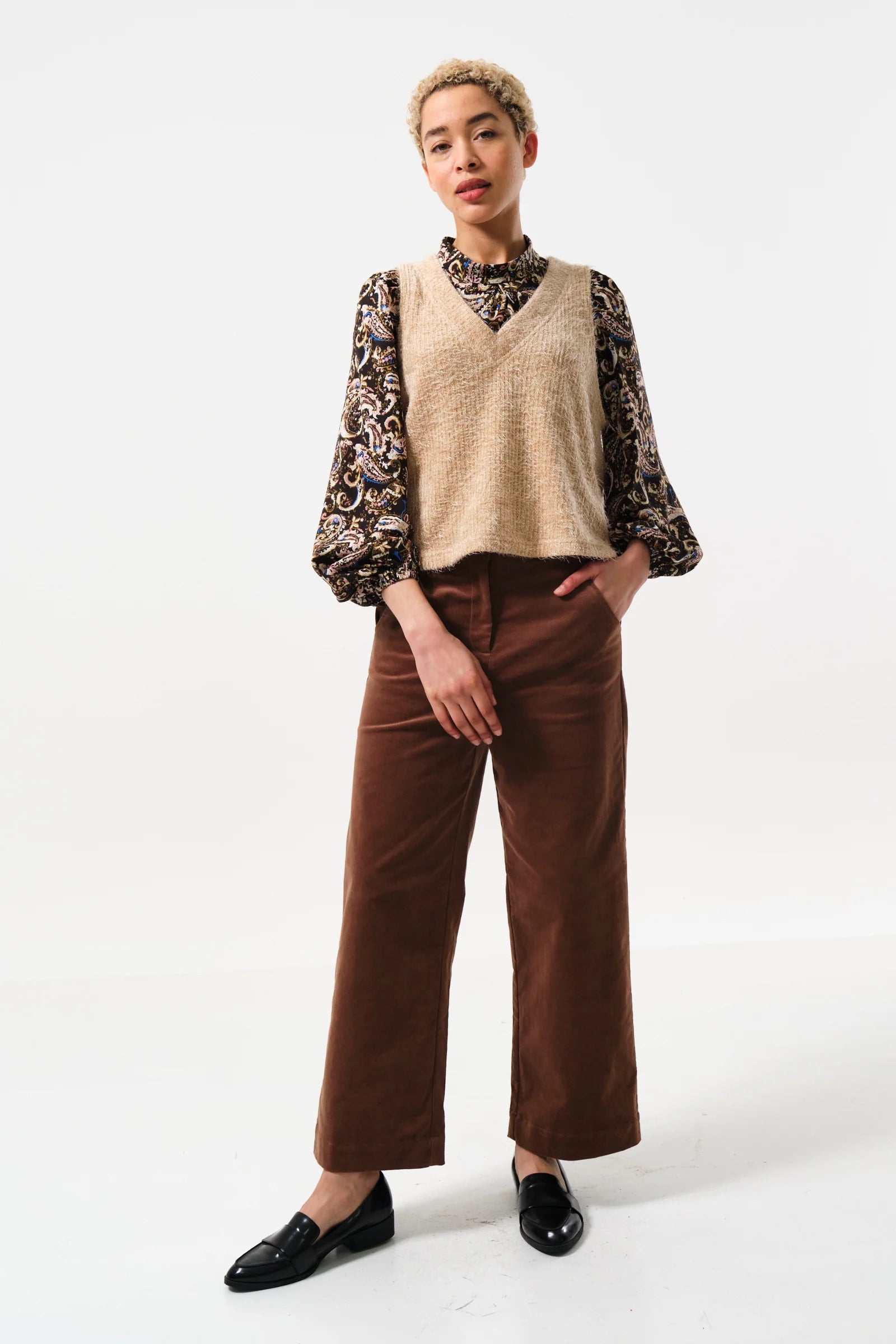 Isaac Eyelash V-Neck Tank Top - Beige