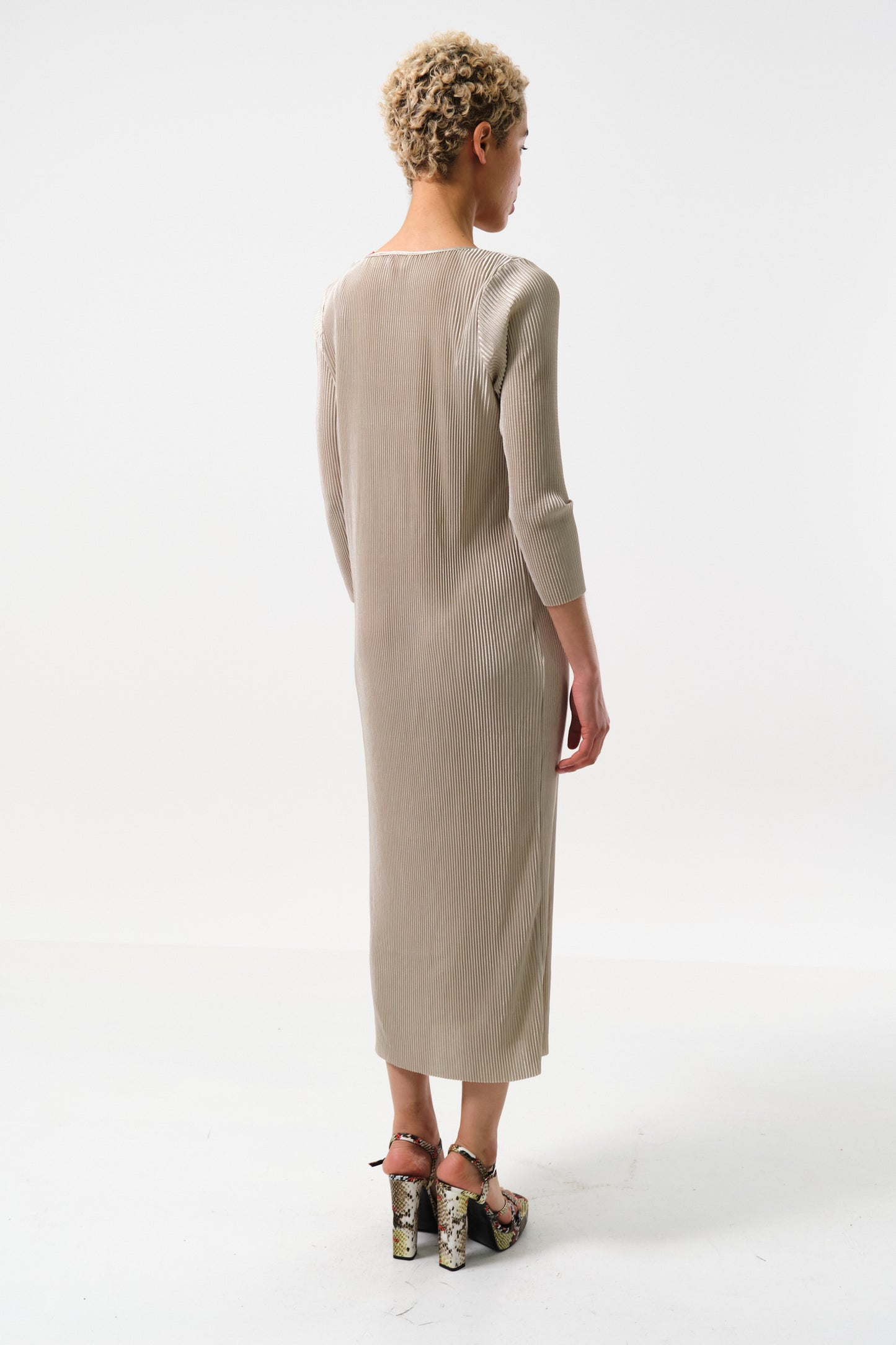 Joeva Pleated Midi Dress - Stone