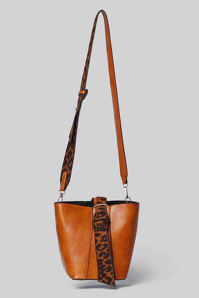 Jimna Crossbody Camel Bucket Bag