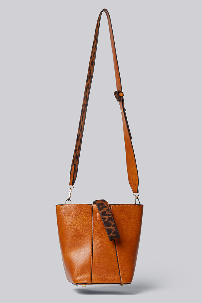 Jimna Crossbody Camel Bucket Bag