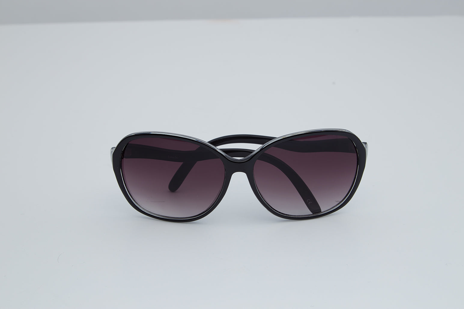 Kauri Black Sunglasses - Detail 4