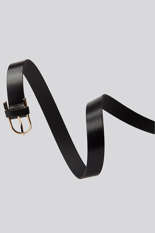 Kayley Curved Buckle Belt in Black
