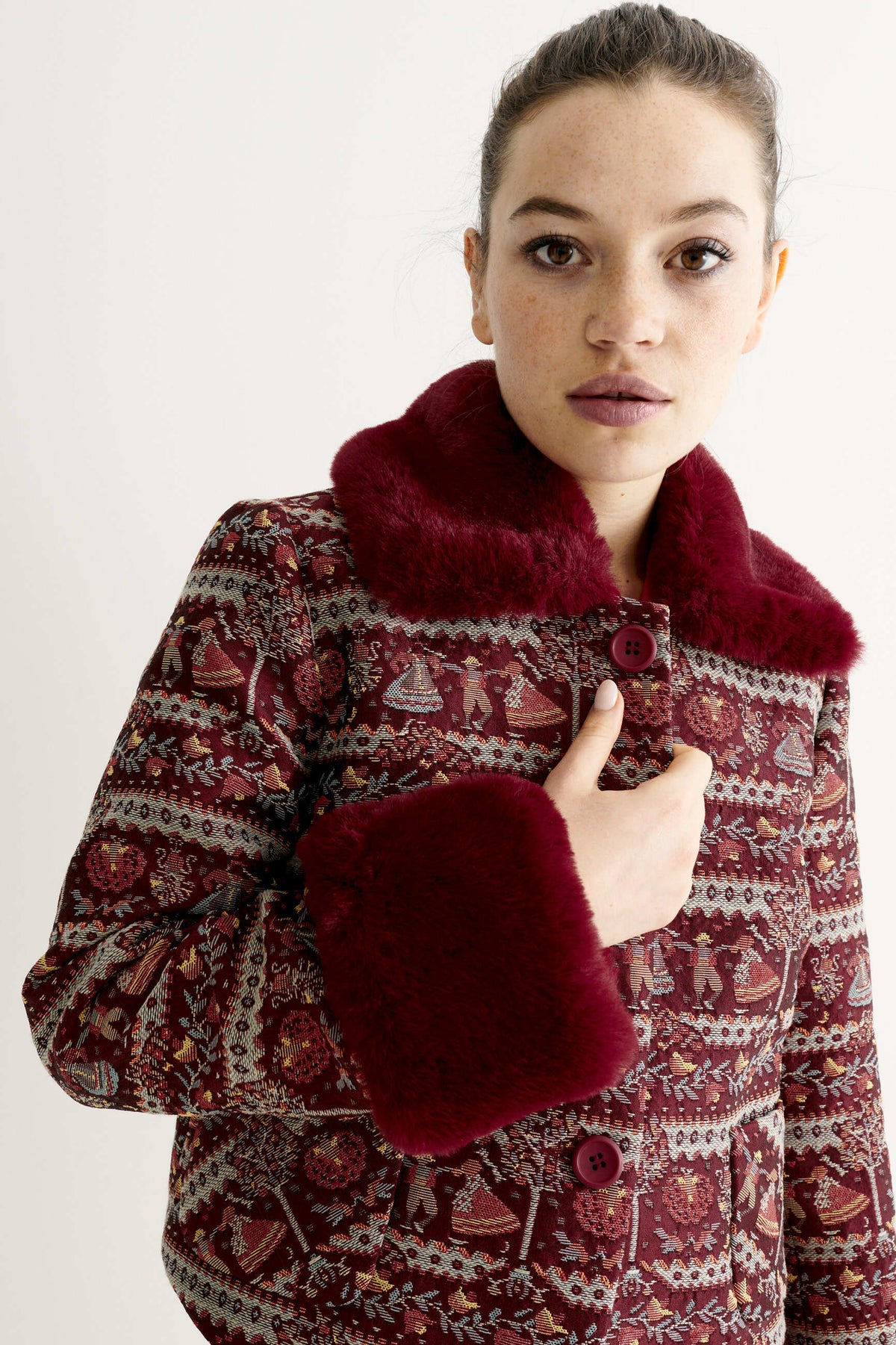 Kent Heirloom Fur Trim Cropped Jacket - Wine