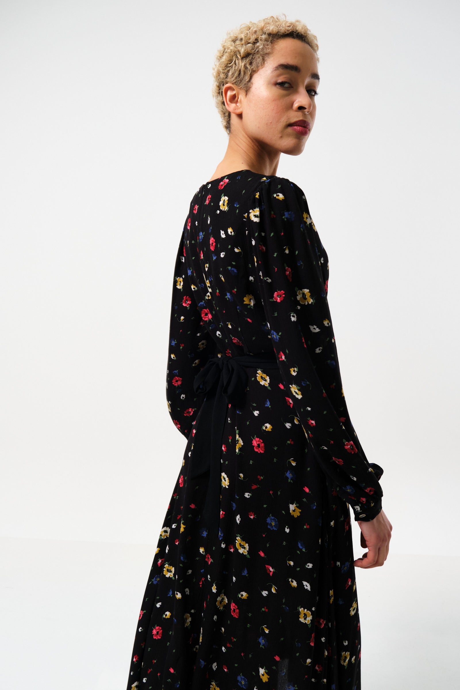 Melany Pick A Mix Print Long Sleeve V-Neck Midi Dress - Detail 3