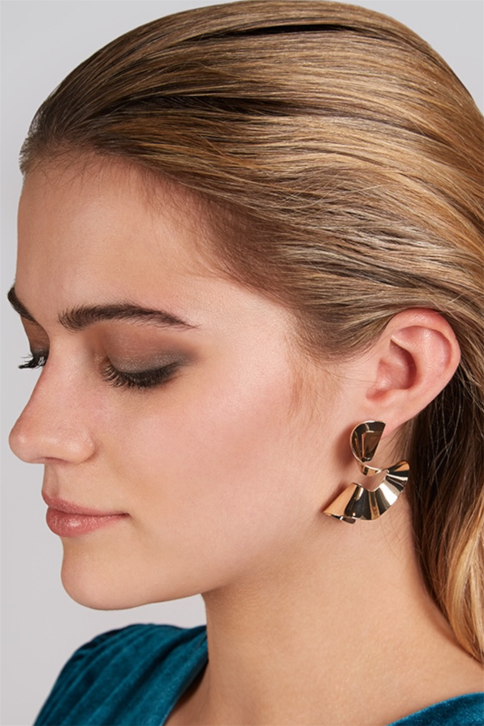 Sophie Sculptural Earrings - Gold