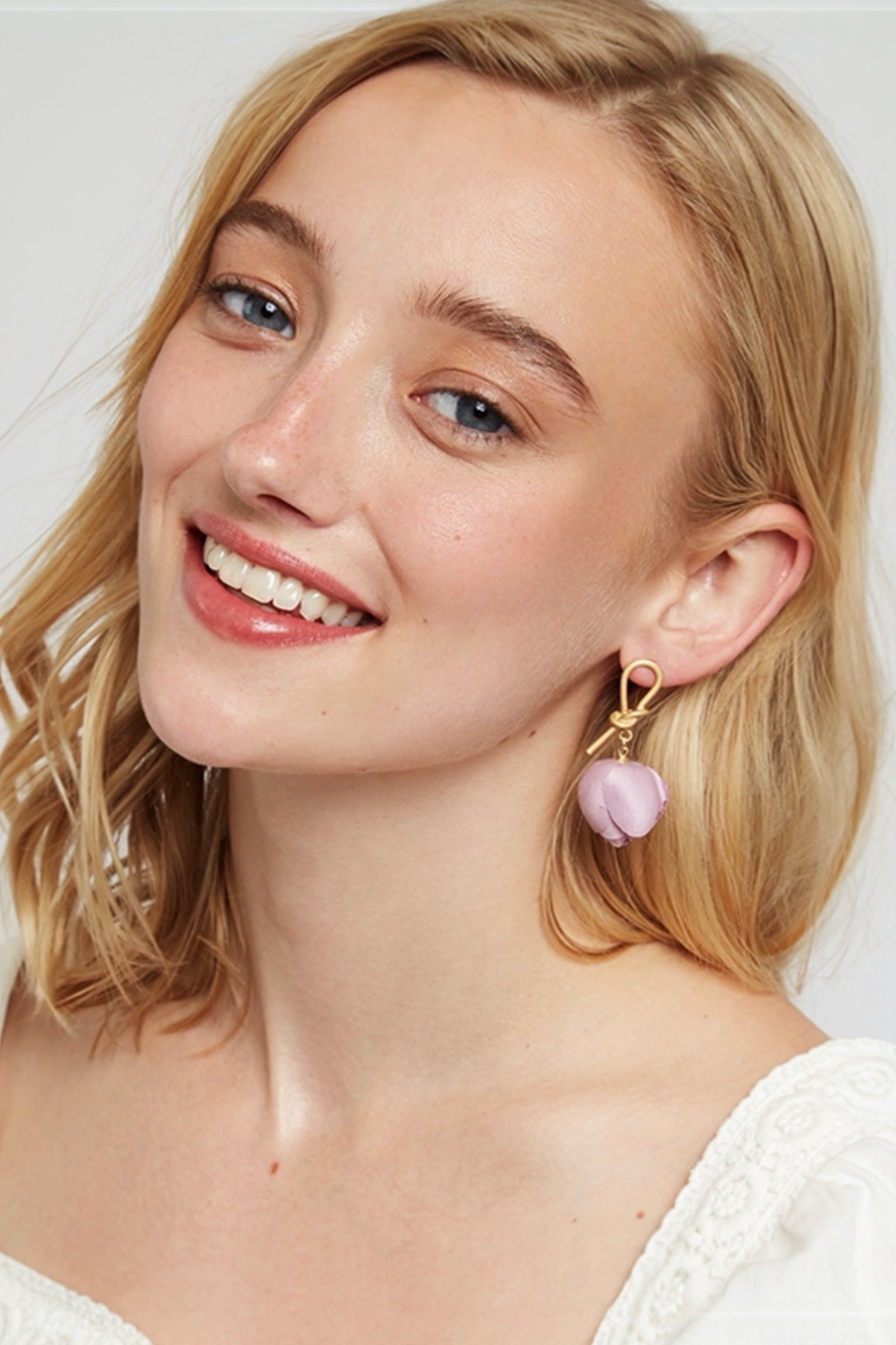 Rosy Dusty Pink Flower Drop Earrings