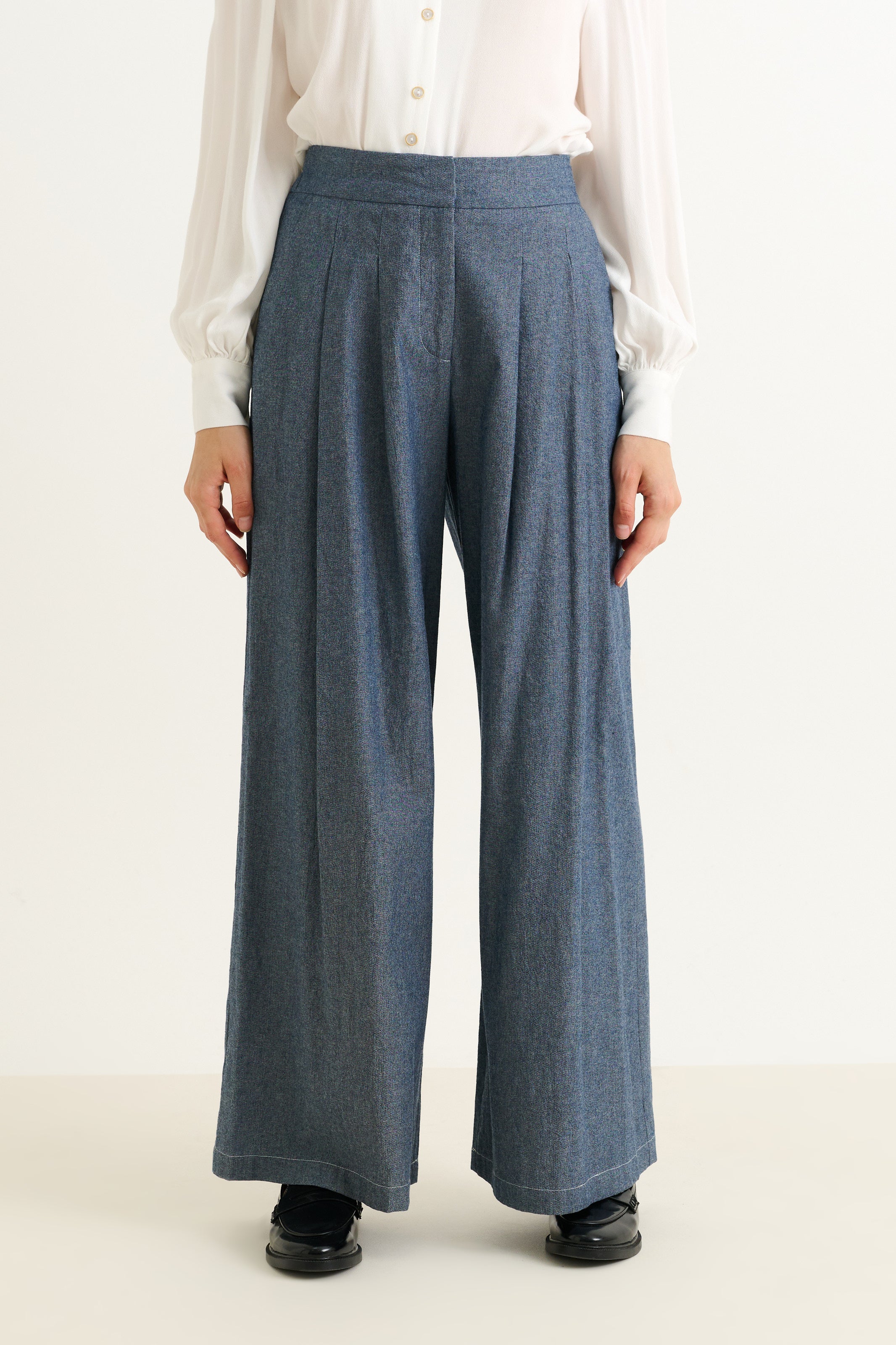 Tyler Chambray Wide Leg Trouser - Dark Grey - Detail 2