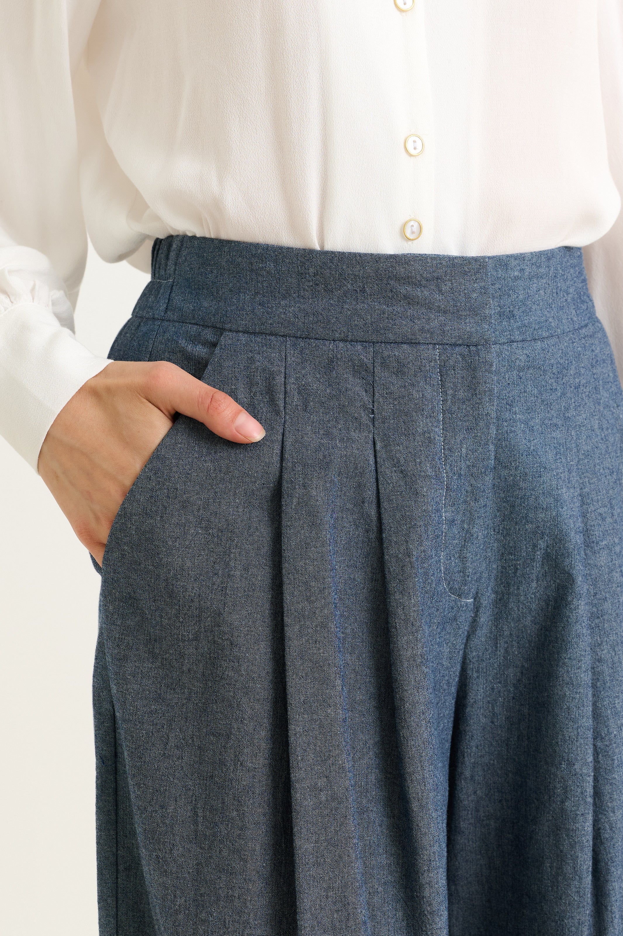 Tyler Chambray Wide Leg Trouser - Dark Grey - Detail 3