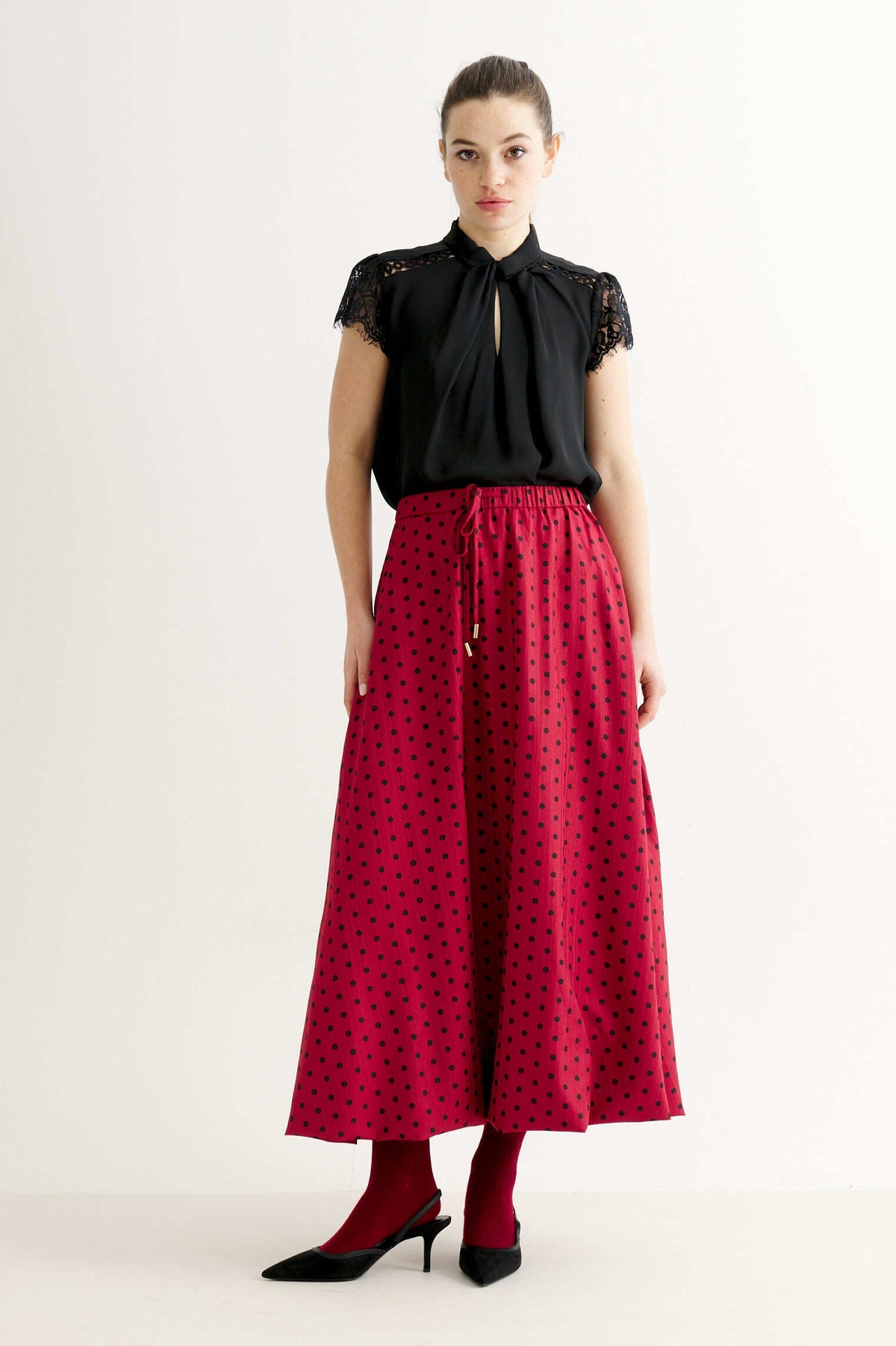 Holton Lace Short sleeve top - Black