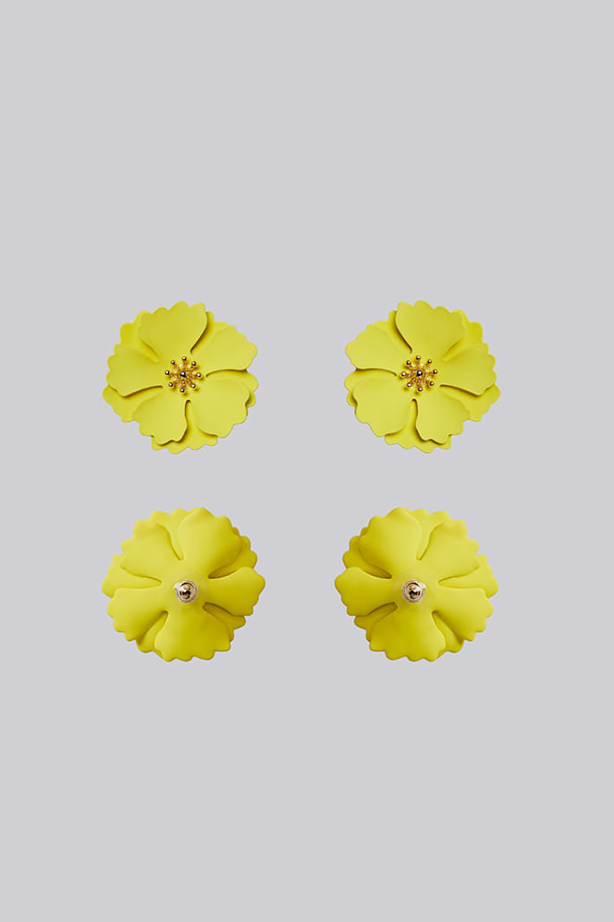 Jalicia Flower Stud Earrings - Yellow - Detail 1