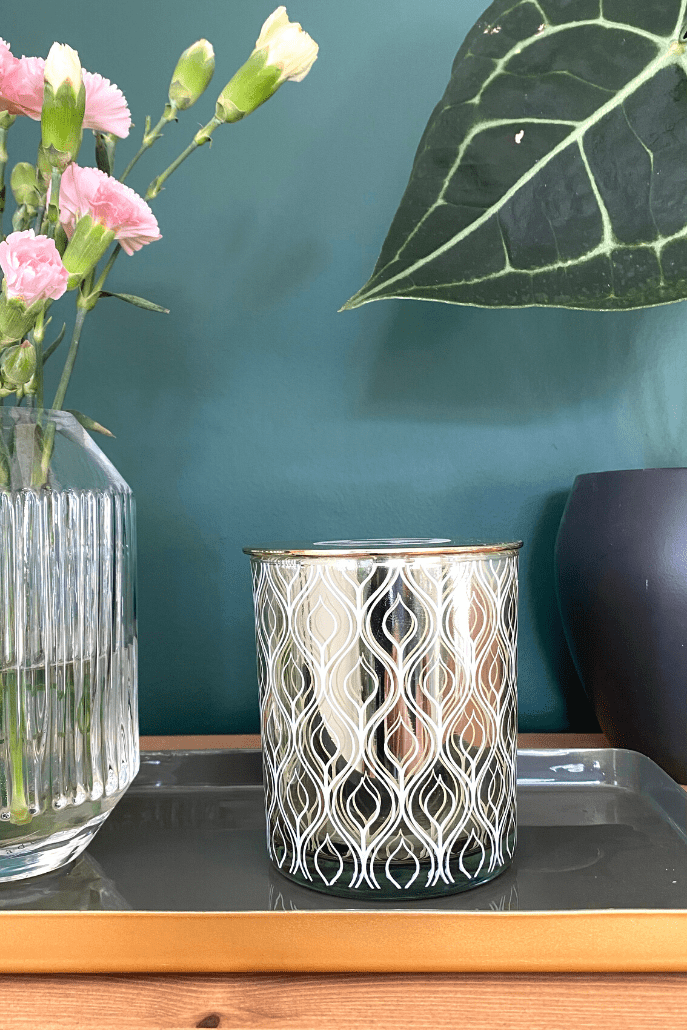 Vanilla And Lime Verbena Scented Peacock Design Candle Vanilla With Lid - Styled