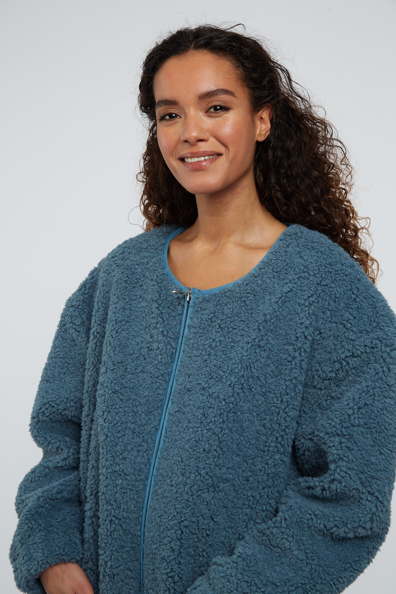 Aldora Borg Coat - Teal - Detail 1