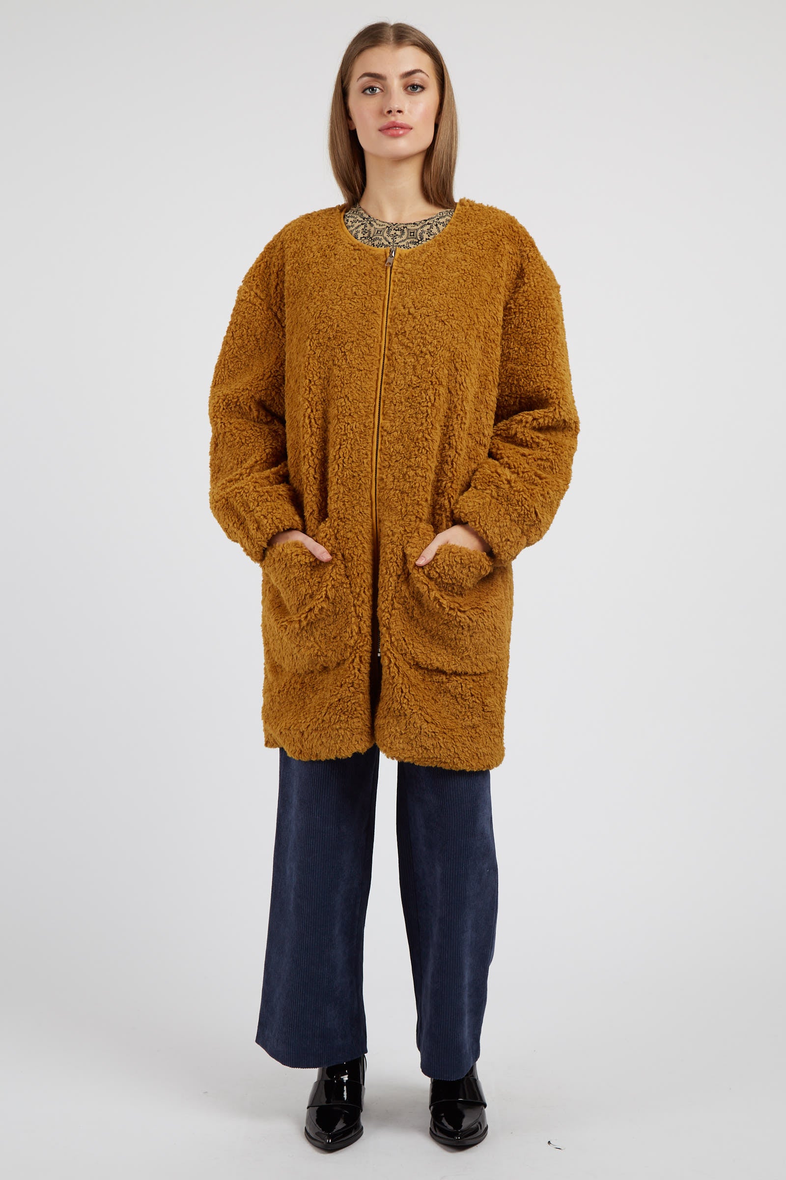 Aldora Borg Coat - Mustard - Detail 2