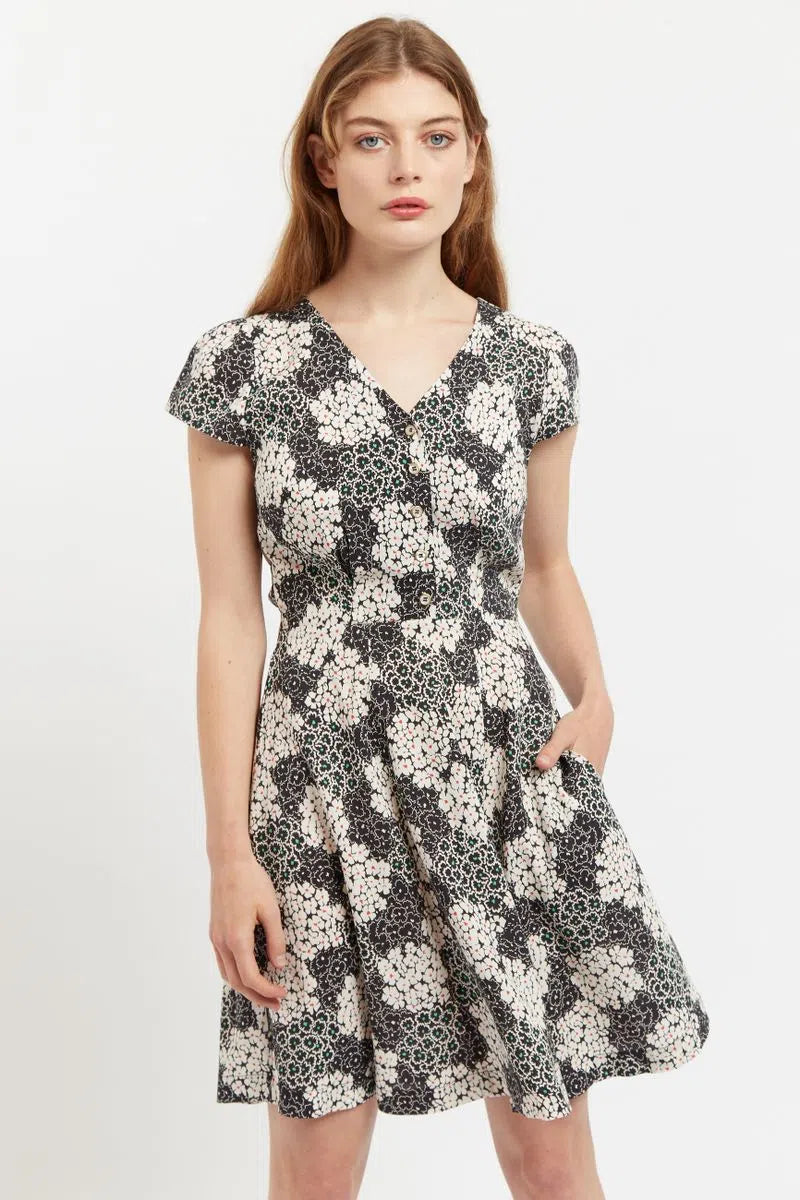 Louche Cathleen Mini Flower Patch in Black & White