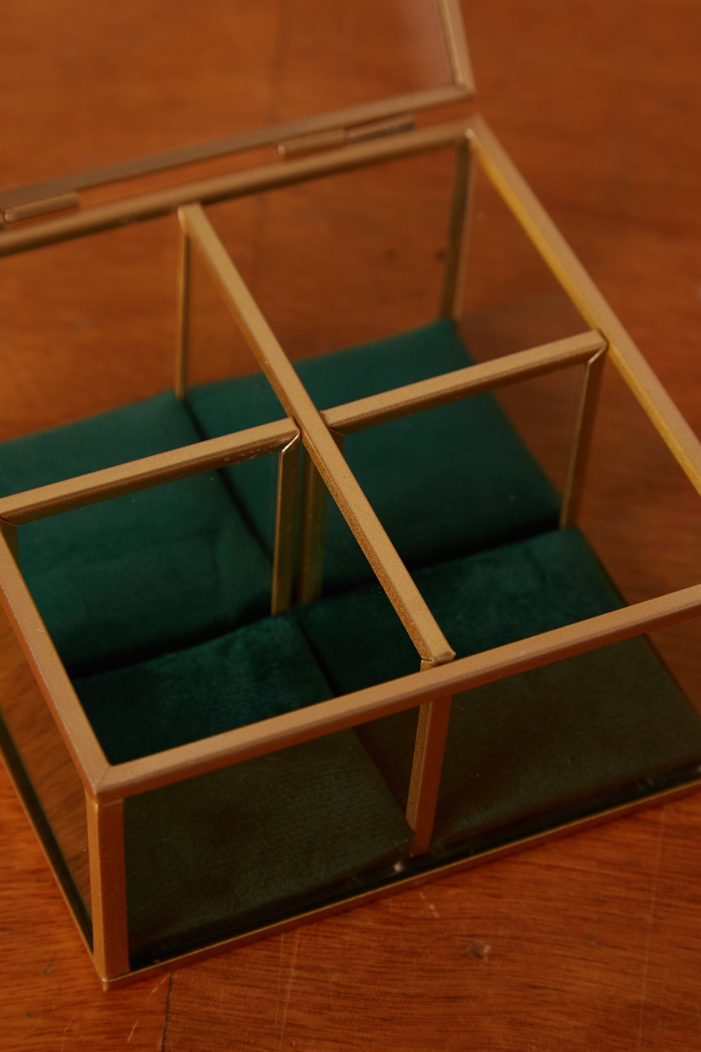 Four Section Velvet Lined Glass Trinket Box - Green