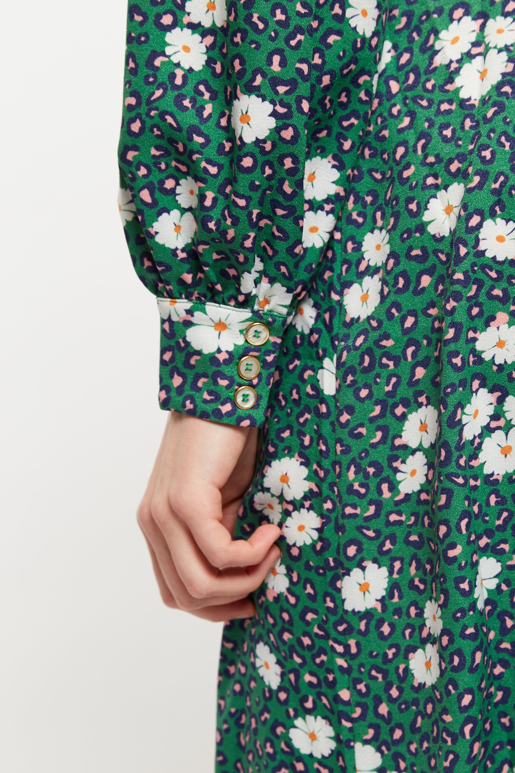 Liv Roaring Daisy Print Long Sleeve Midi Dress - Green - Detail 1