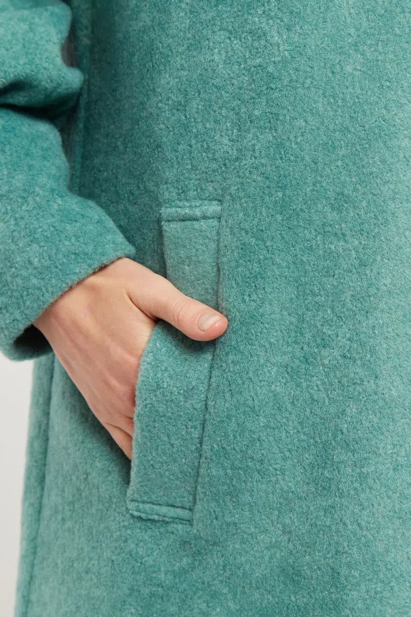 Mischa Statement Sleeve Coat Green - Detail 2