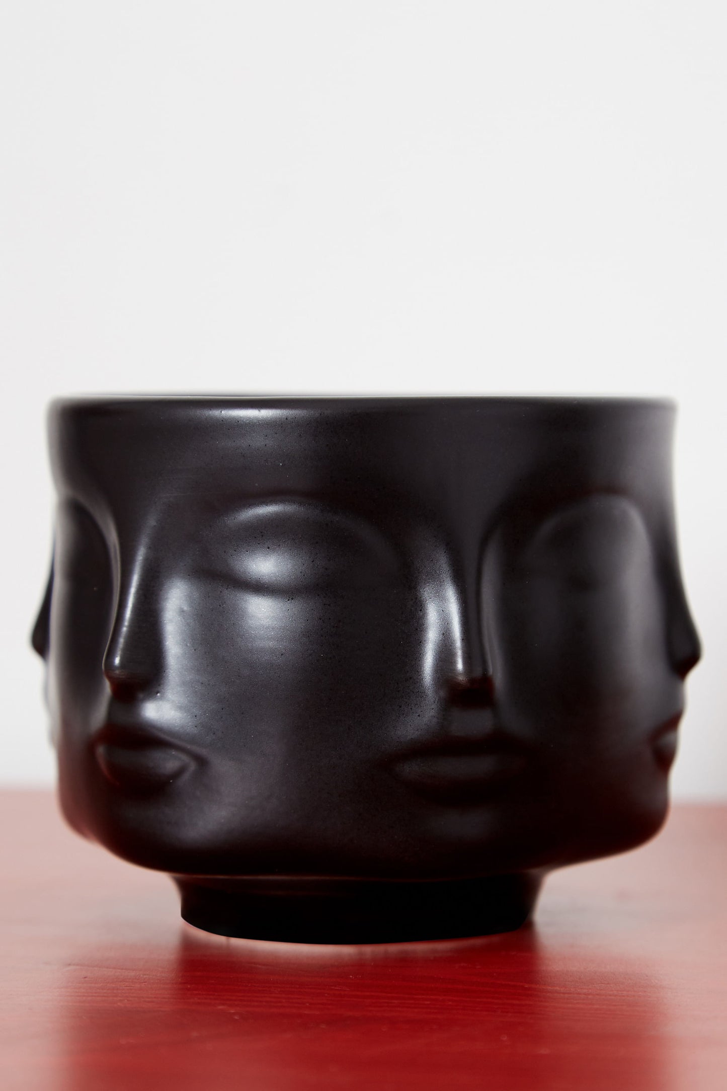 Relief Face Black Orchid Scented Candle