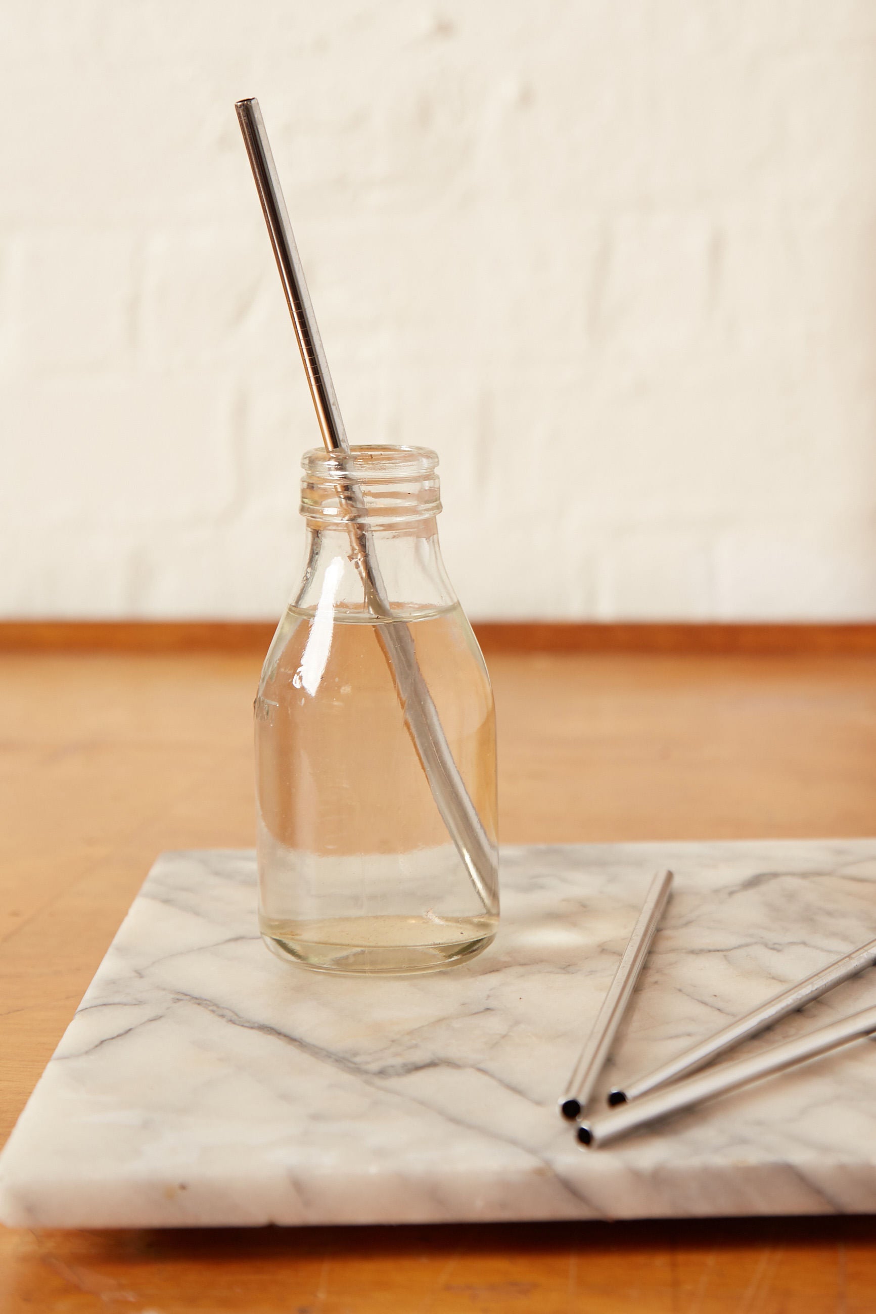 Set Of 4 Reusable Stainless Steel Straws With Cleaning Brush - Styled