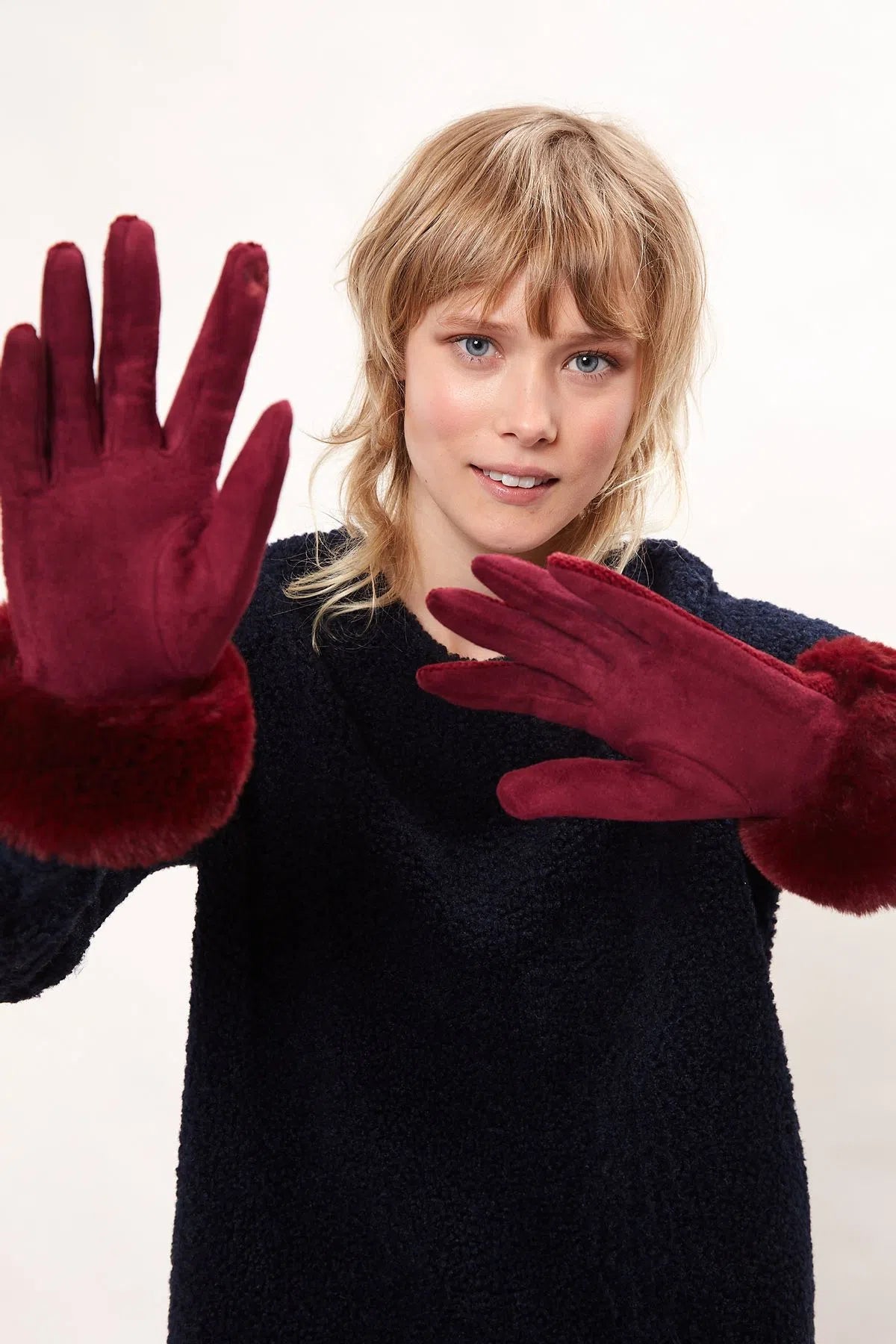 Louche Emer Faux Suede And Fur Cuffed Touch Screen Gloves - Burgundy - Detail 2