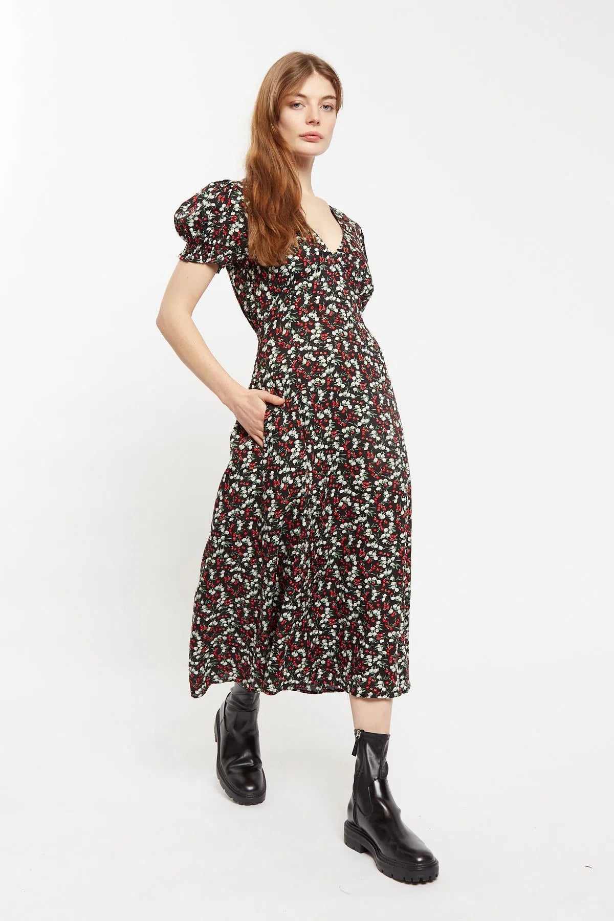 Minerva Jolly Ditsy Print Puff Sleeve Midi Dress