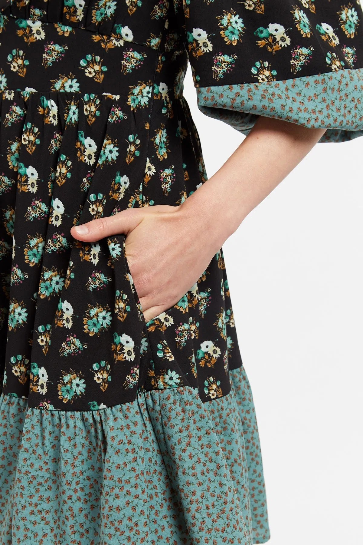 Louche Stina Posy Patchwork Print Tiered Tie Neck Mini Dress - Detail 2