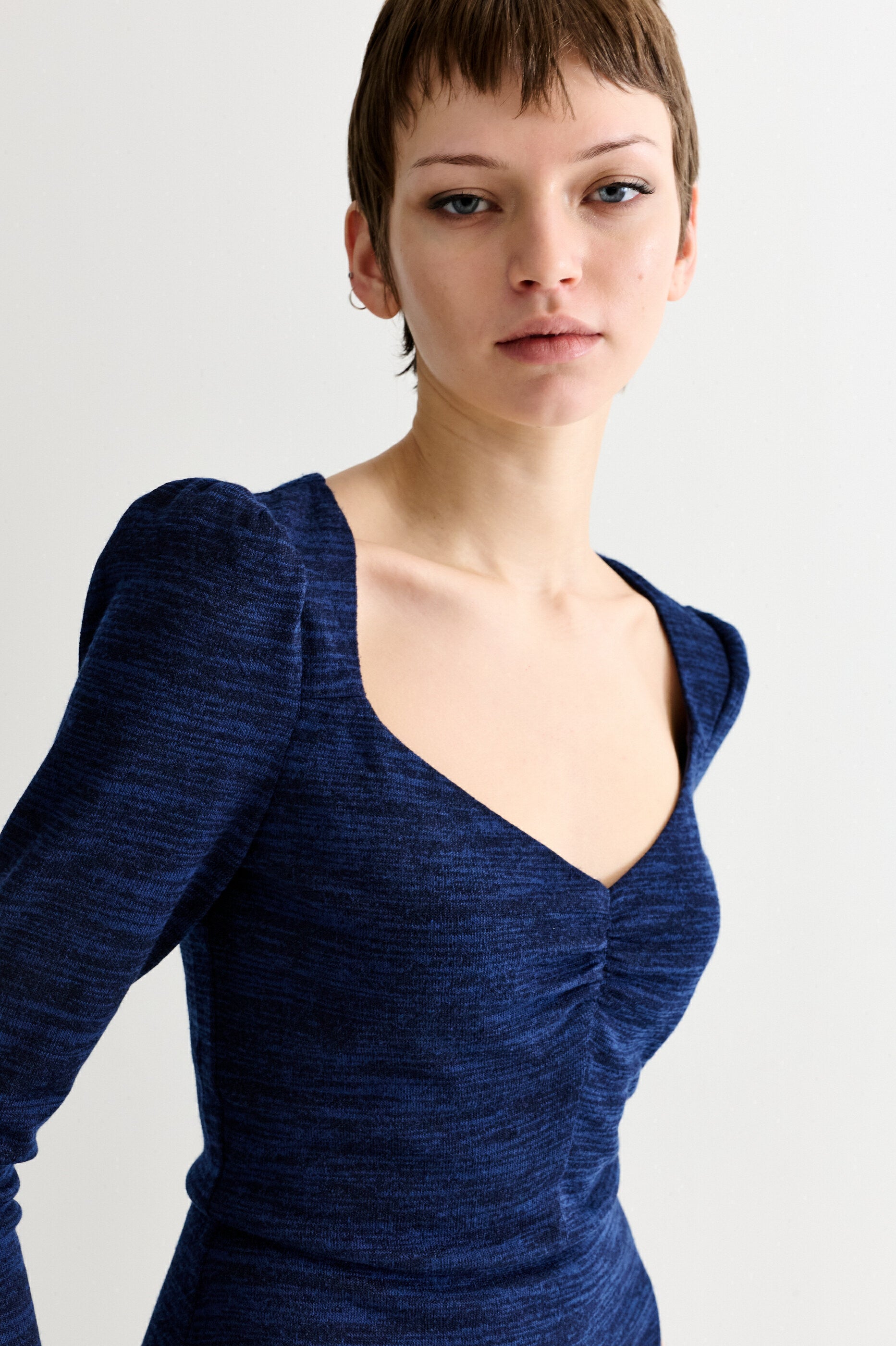 Ambrose Sustainable Marl Sweetheart Neck Midi Dress – Navy - Detail 1