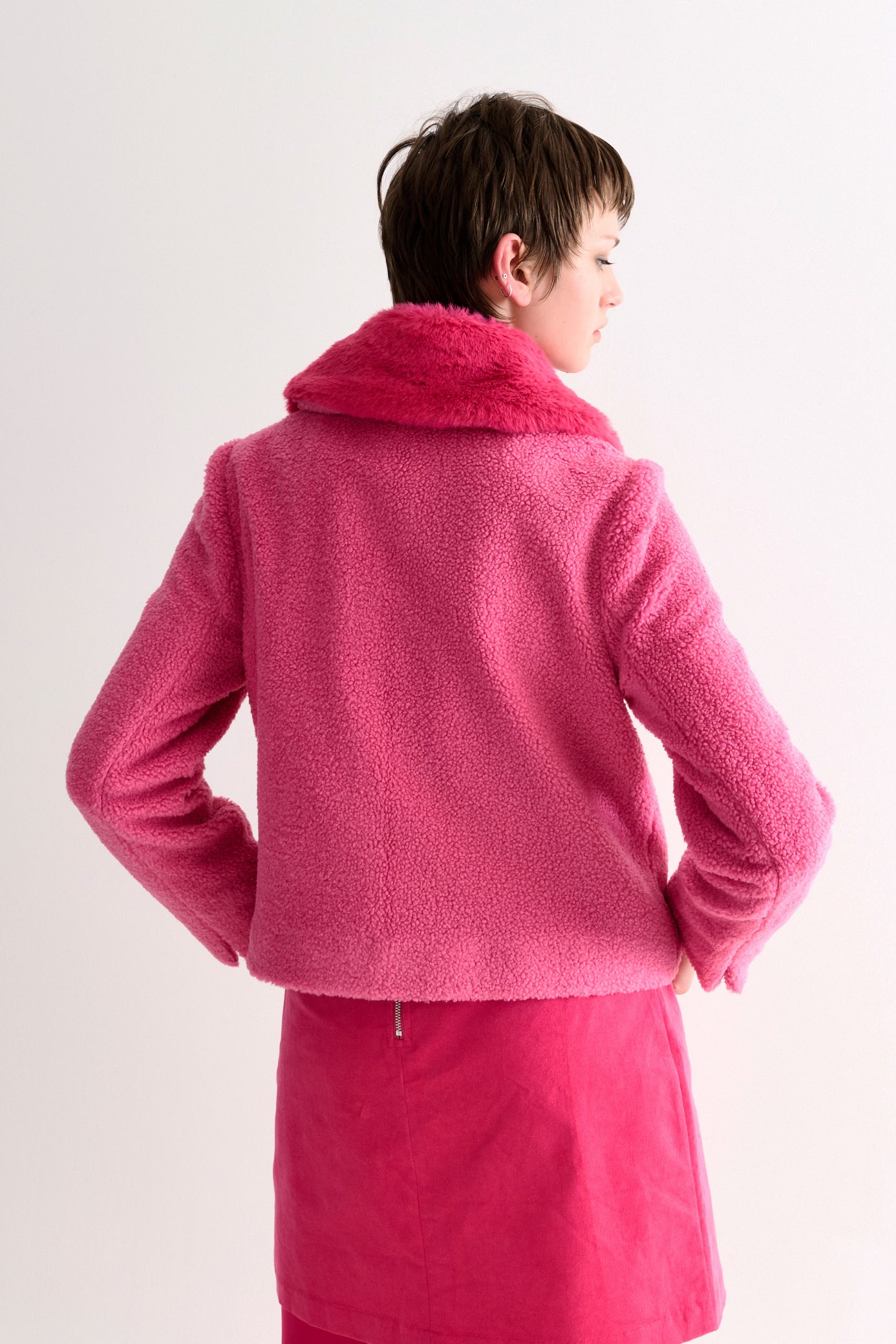 Apple Borg Faux Fur Collar Cropped Jacket – Pink