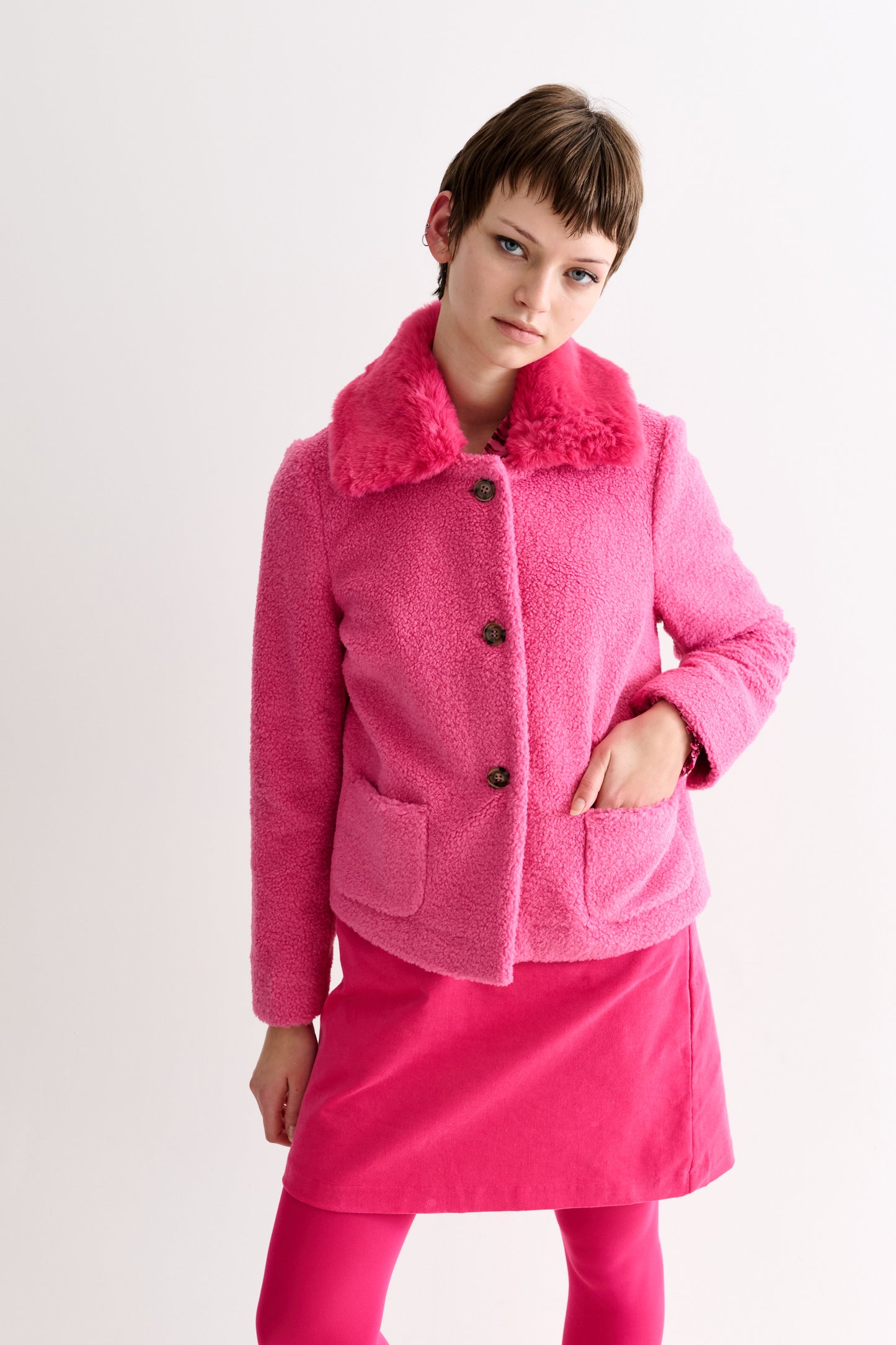 Apple Borg Faux Fur Collar Cropped Jacket – Pink