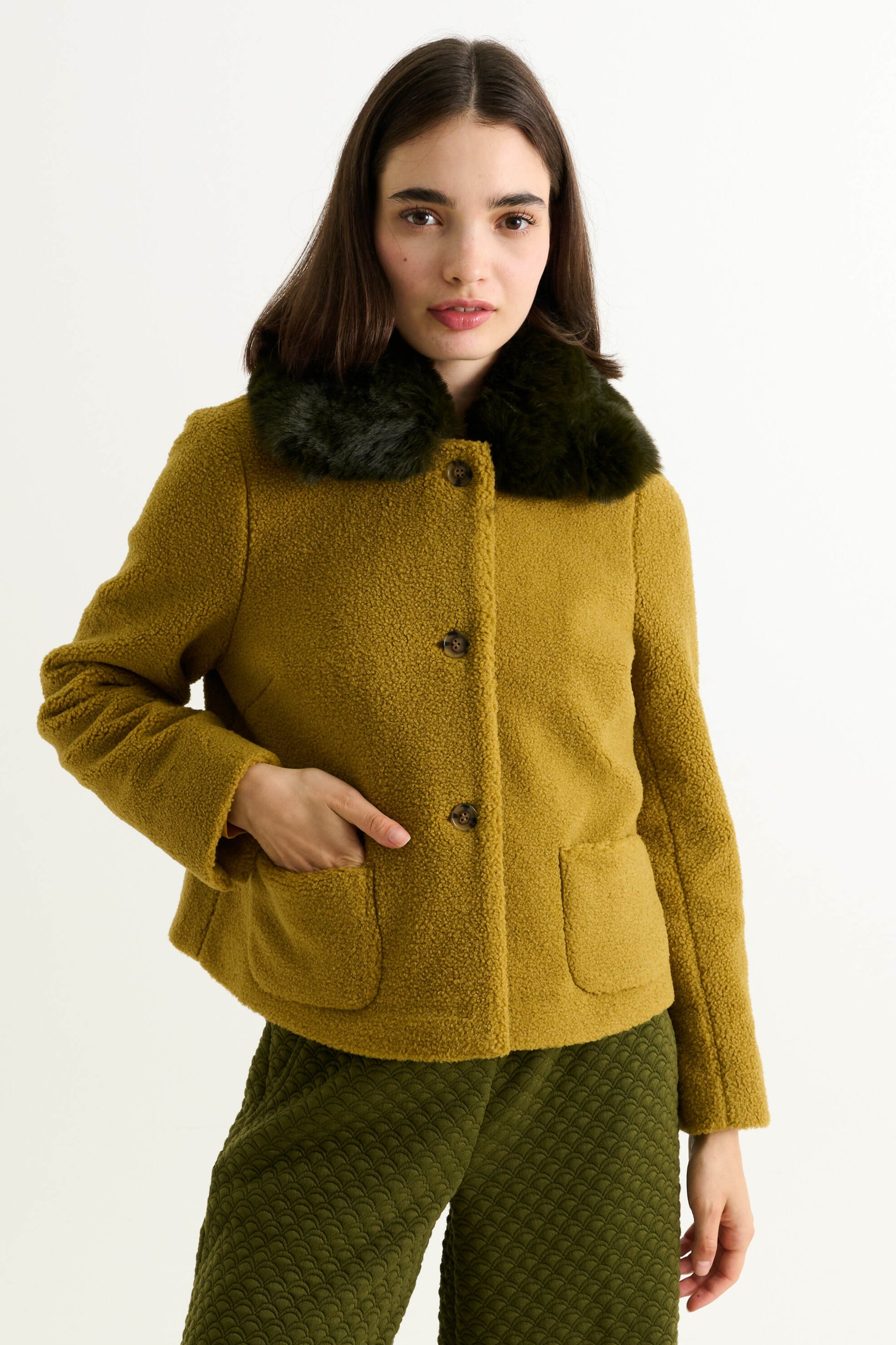 Apple Borg Faux Fur Collar Cropped Jacket – Mustard