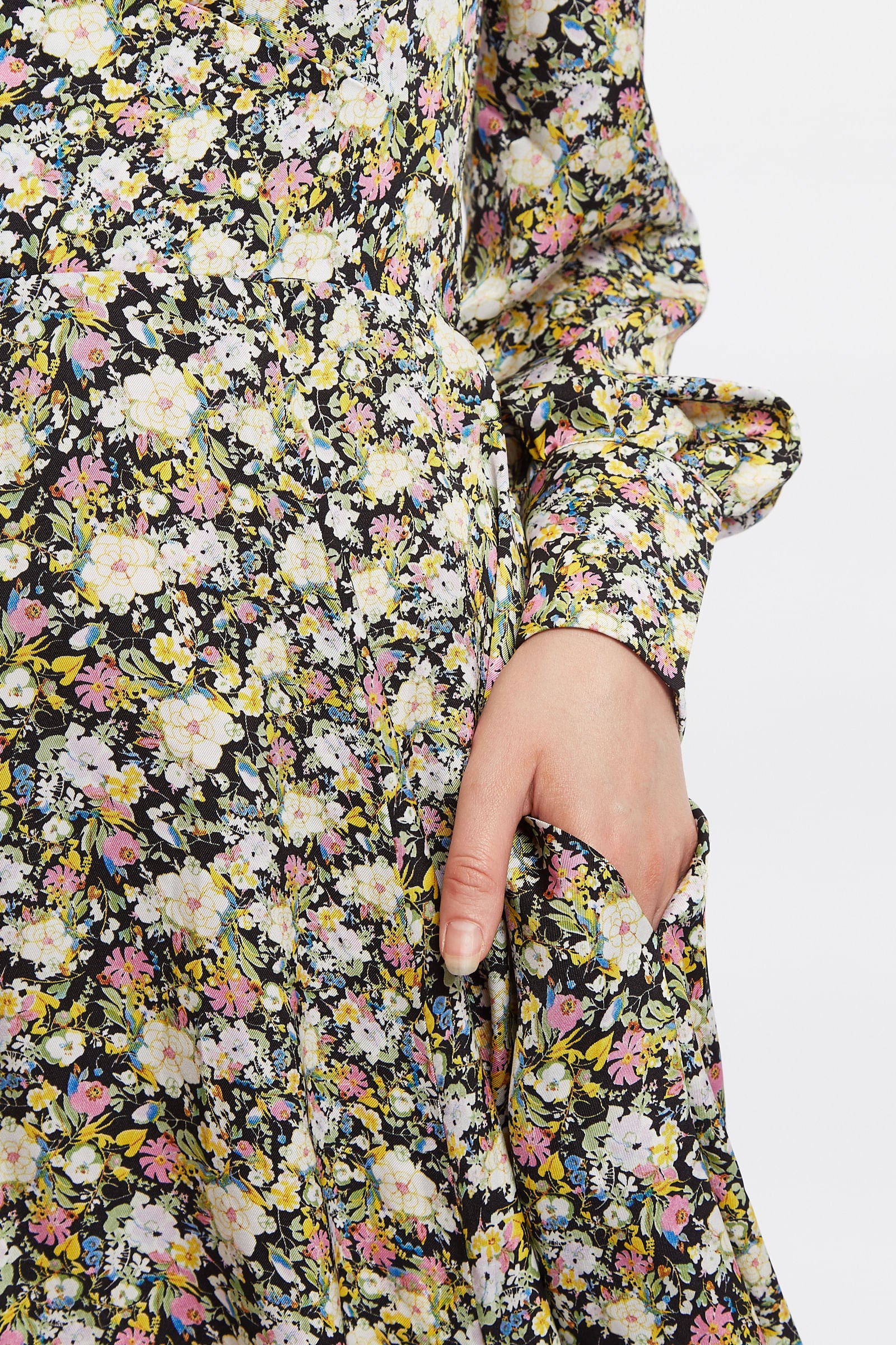 Louche Arwen Petal Parade Print V Back Midi Dress - Detail 2