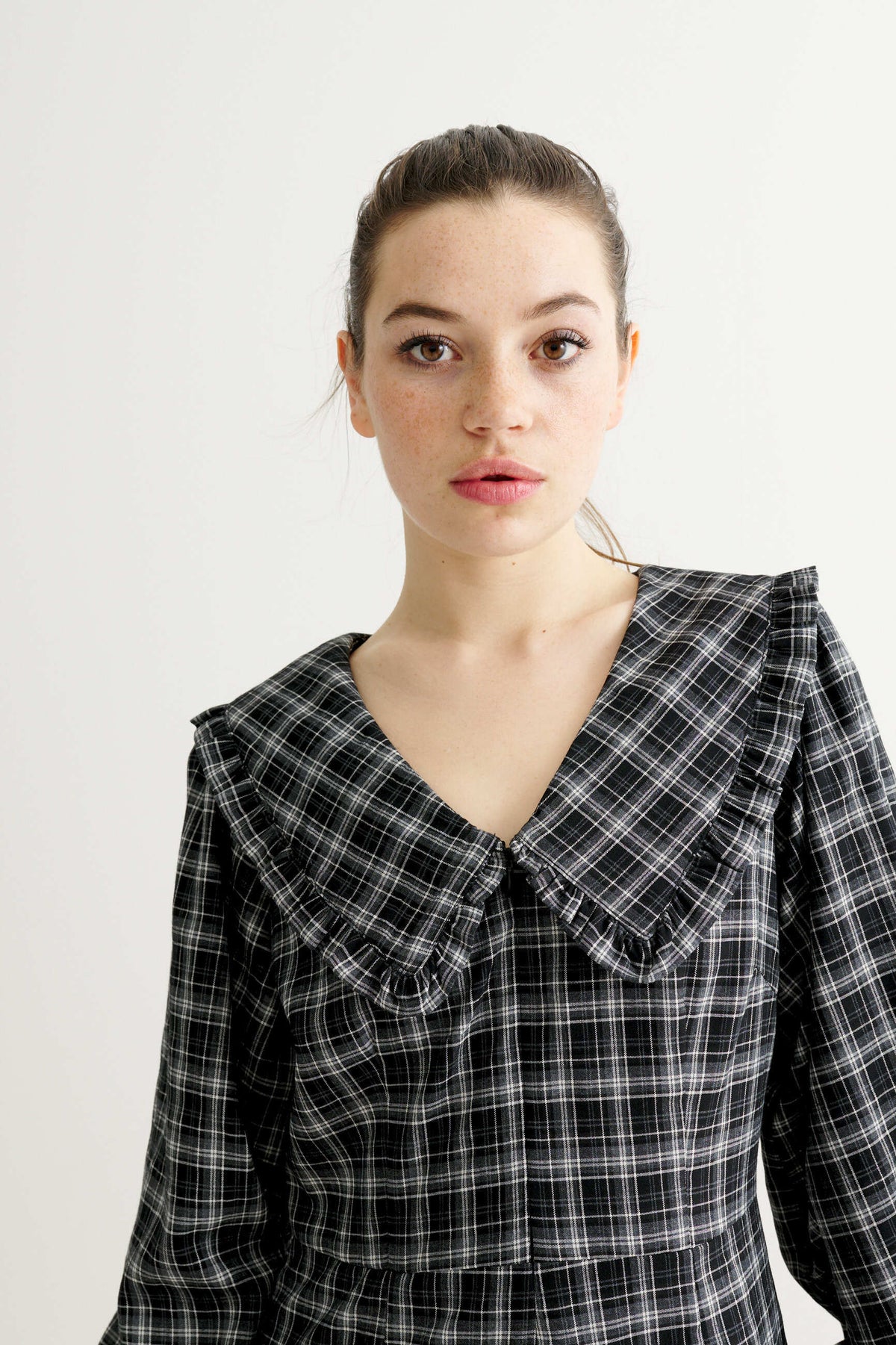 Alva Shadow Check Long Sleeve Midi Dress - Black & White