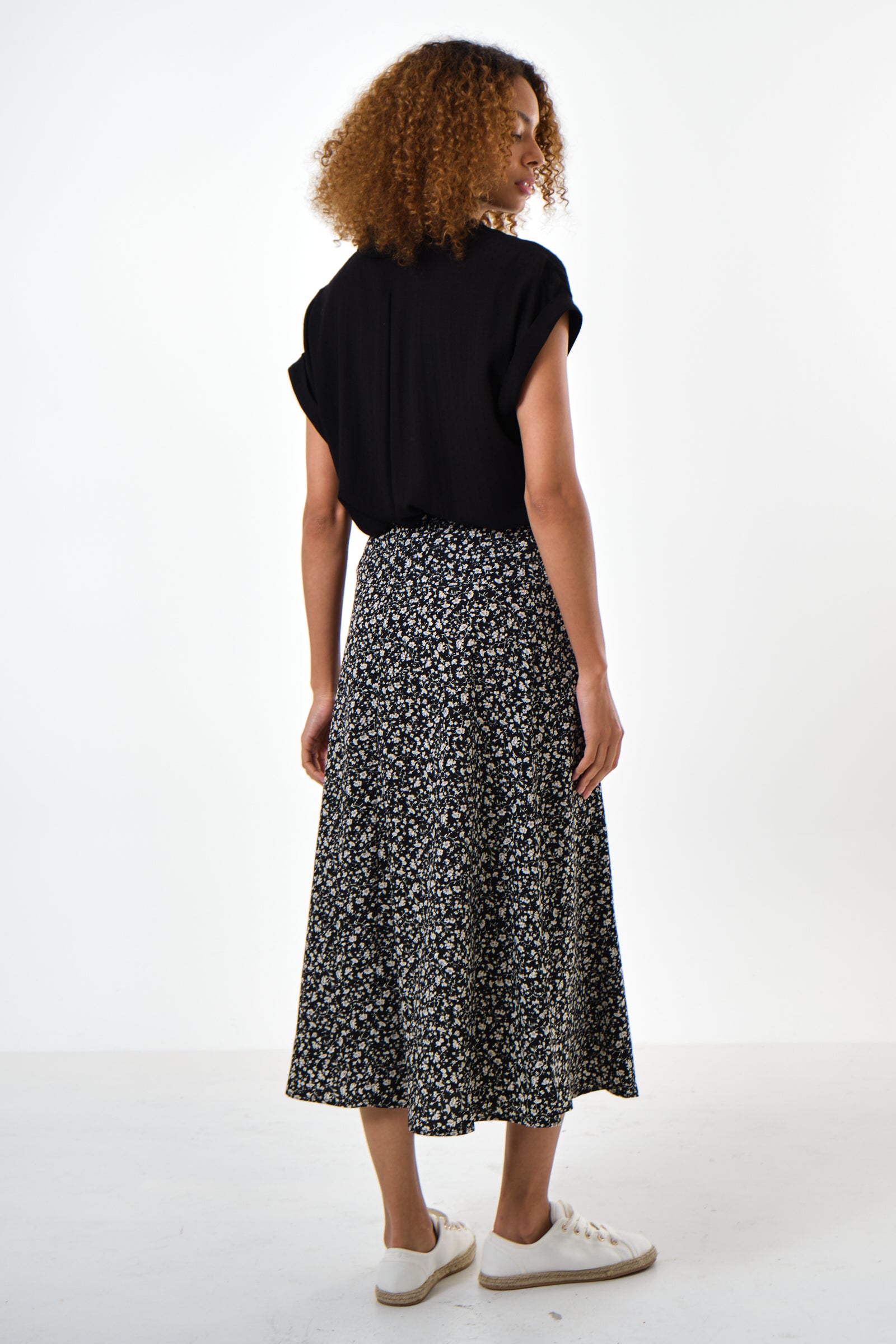 Barney Floral Print Midi Skirt Black