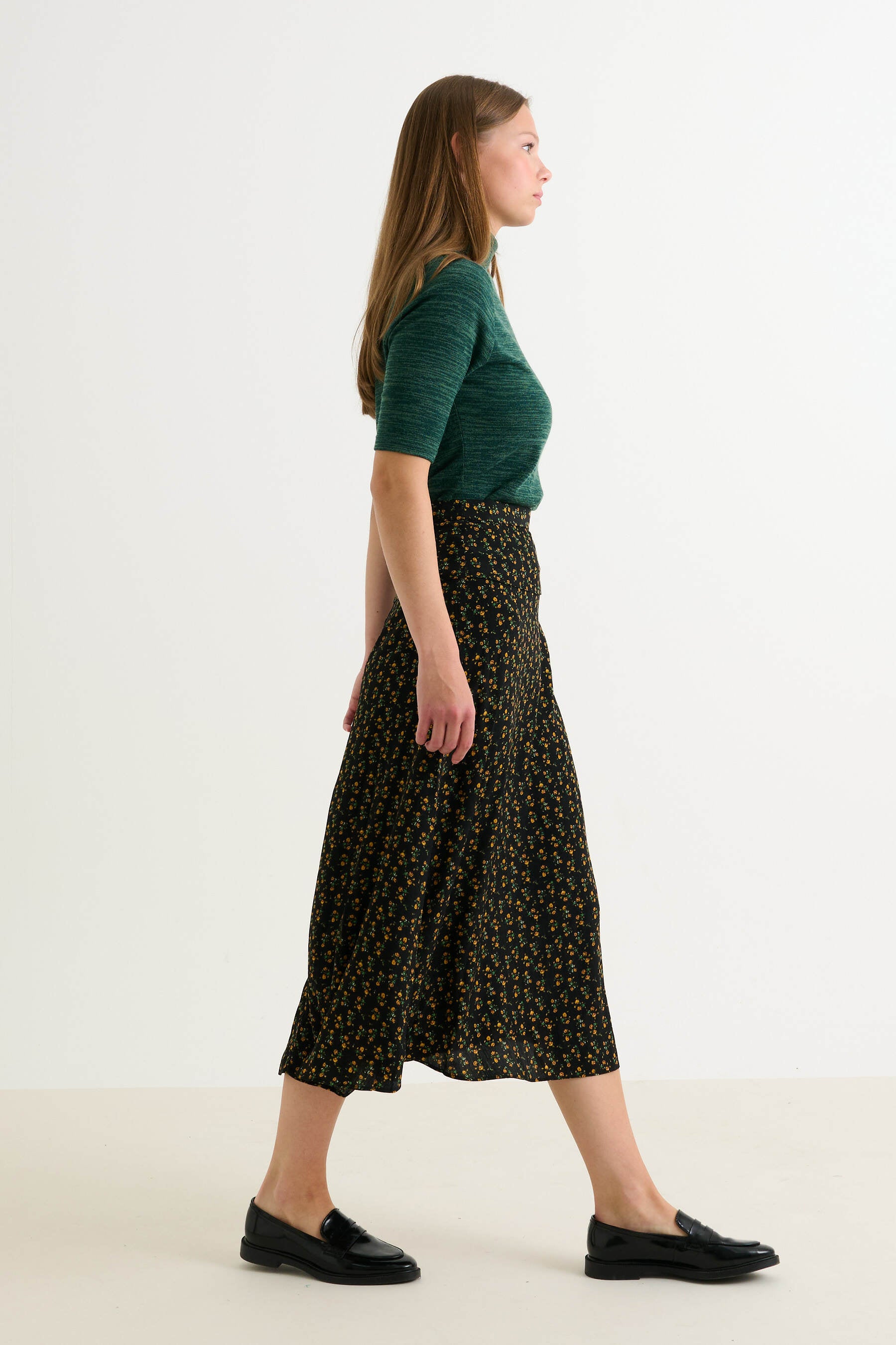Barney Floral 13 Printed Midi Skirt