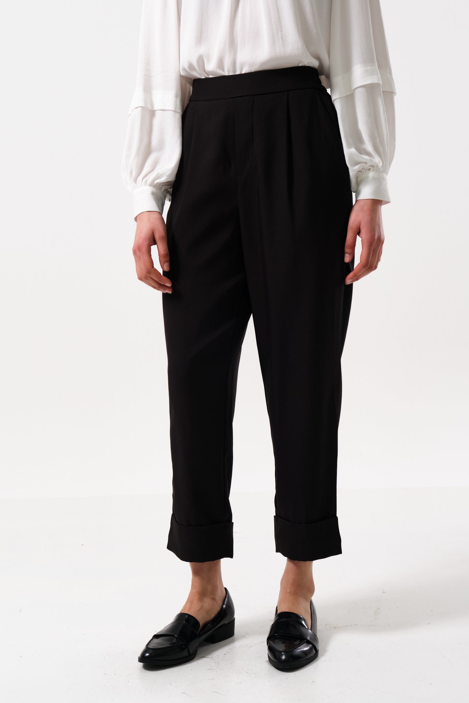 Bayeux Sustainable Fabric Tailored Crop Black Trousers