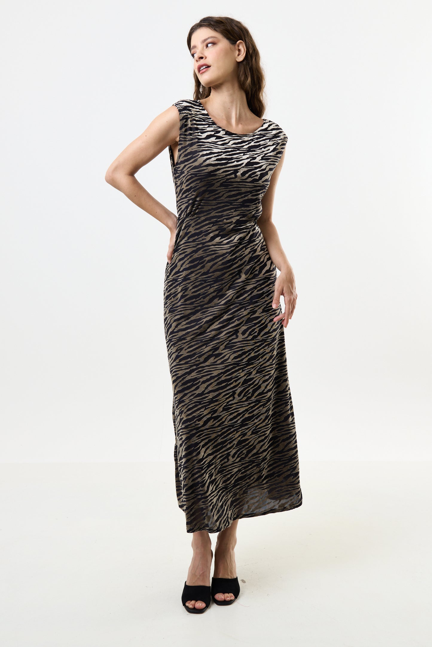 Beyla Zebra Devorie V-Back Midaxi Dress