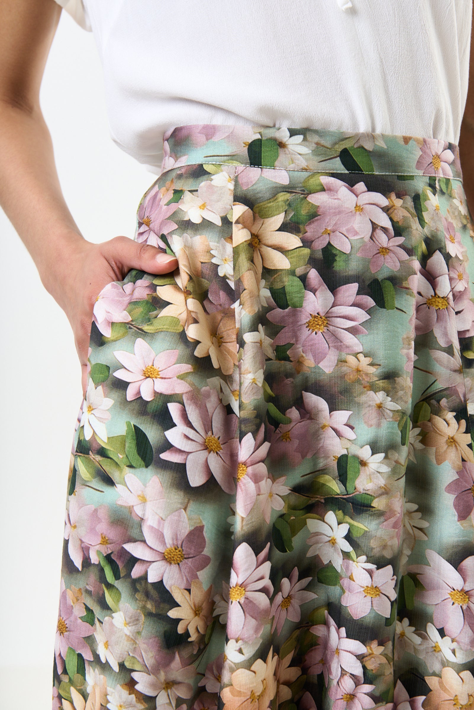 Brisa 3D Daisy Print Midi Skirt - Green