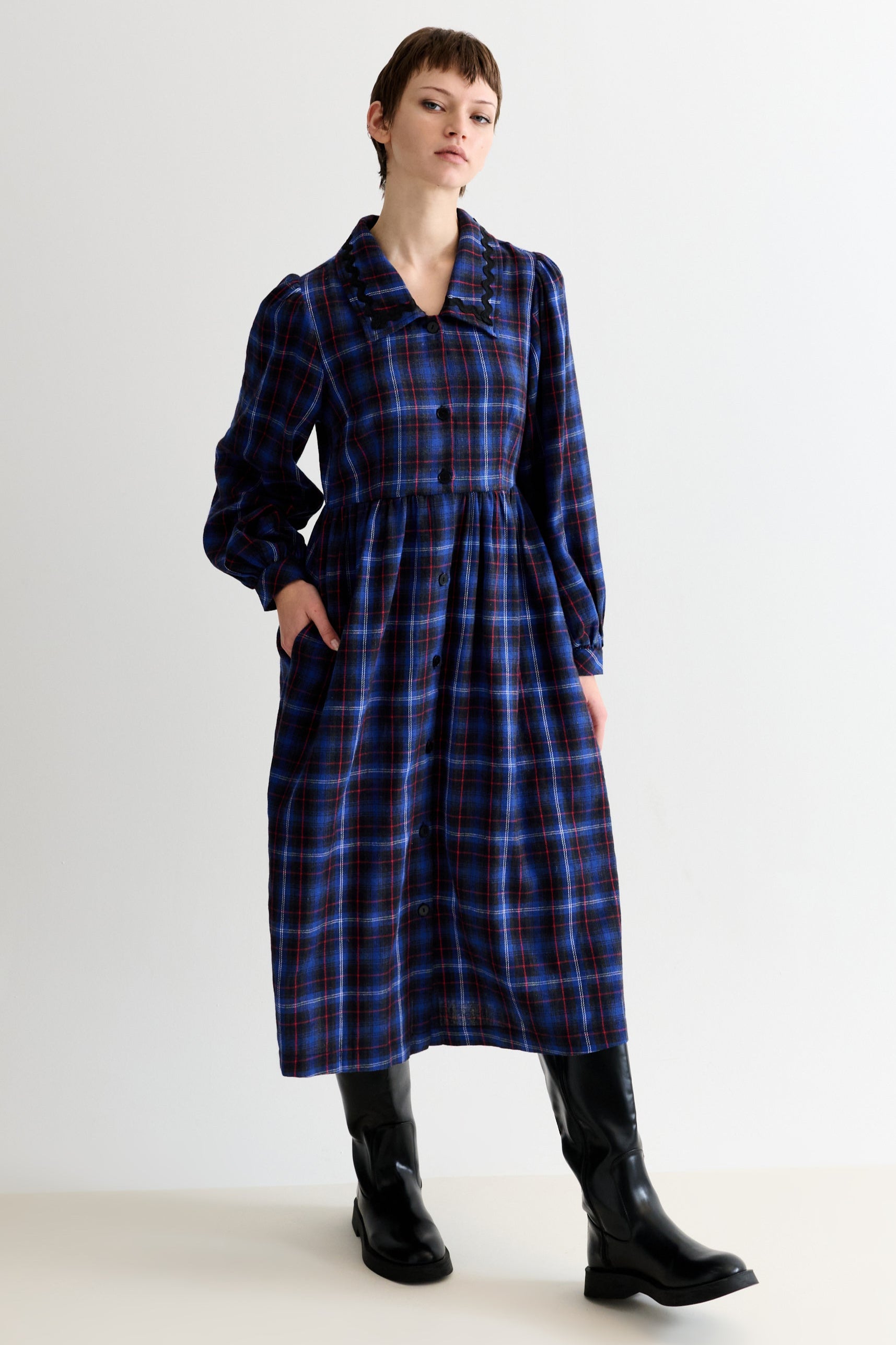 Catlin Winter Check Button Through Midi Dress – Blue