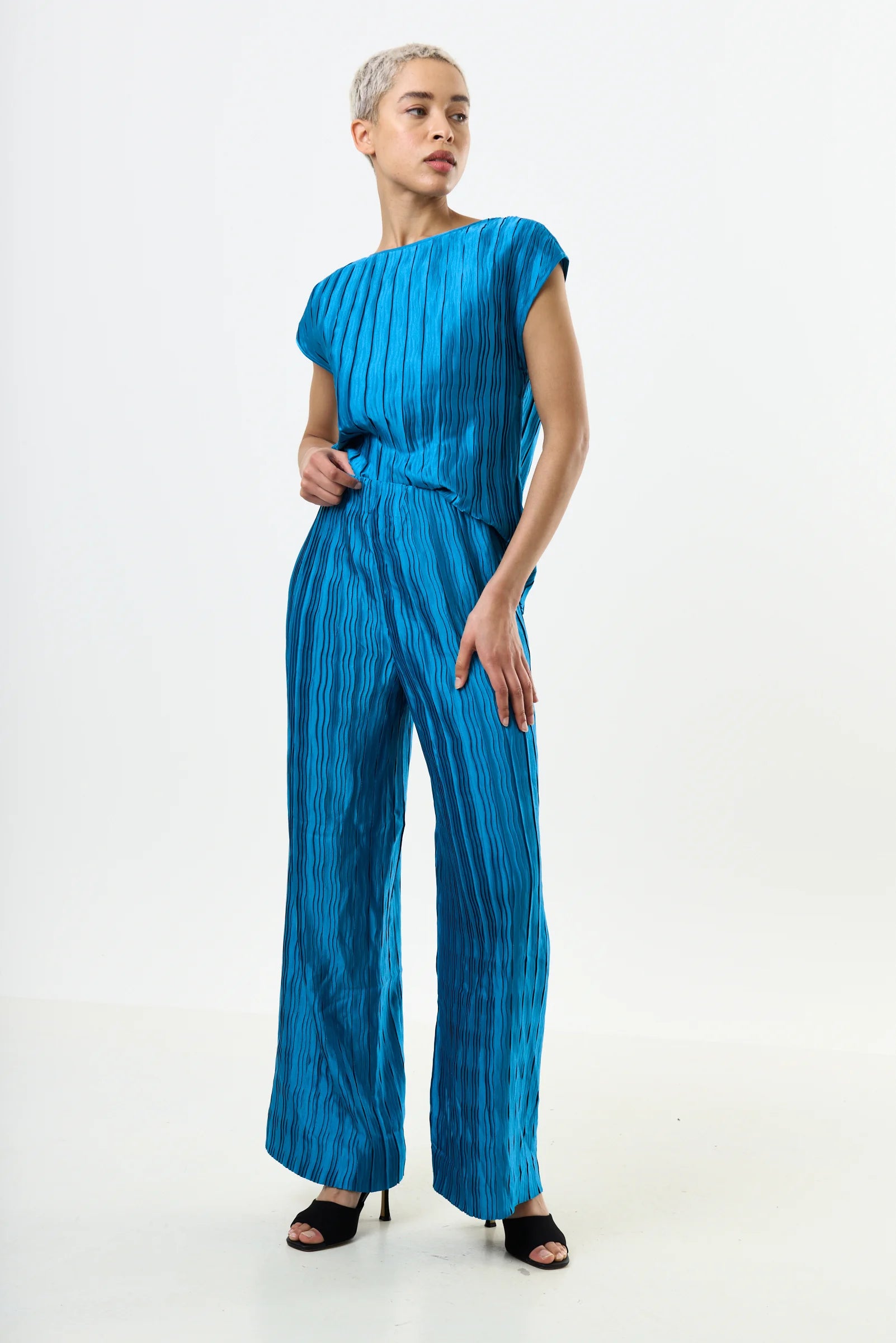 Clothide Pleat Surprise Trousers - Petrol - Detail 1