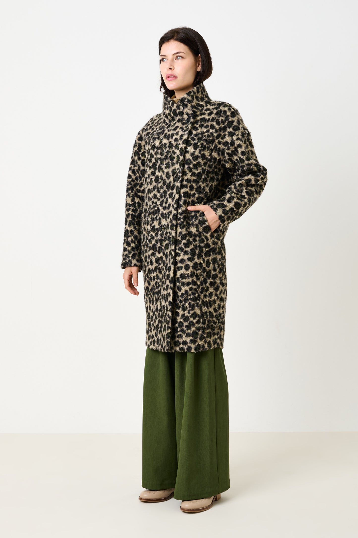 Donalda Animal Funnel Neck Coat - Green